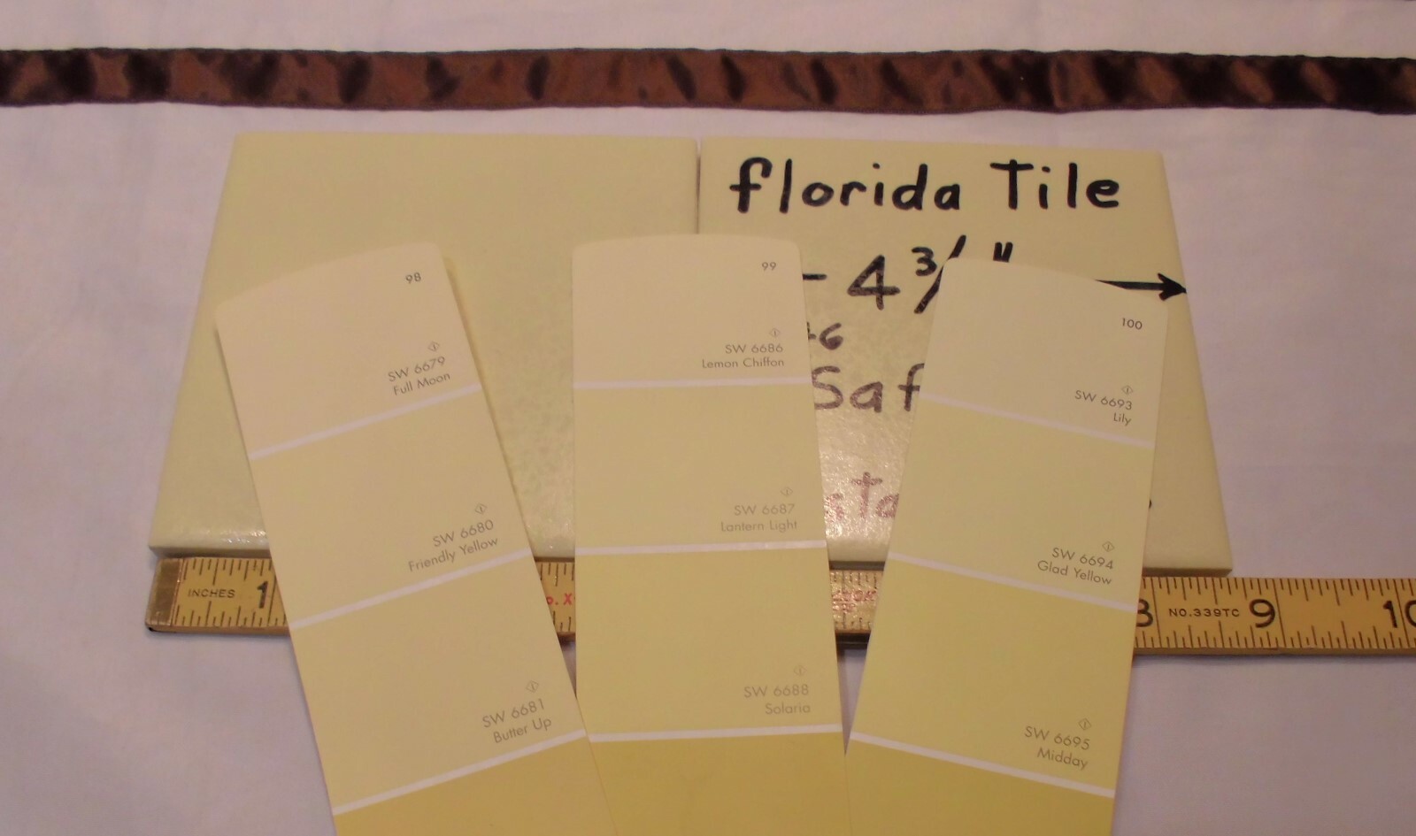 1 pc.*Saffon-Pastle Yellow* 4-3/8″ Ceramic Crystal Glazed tiles by florida NOS
