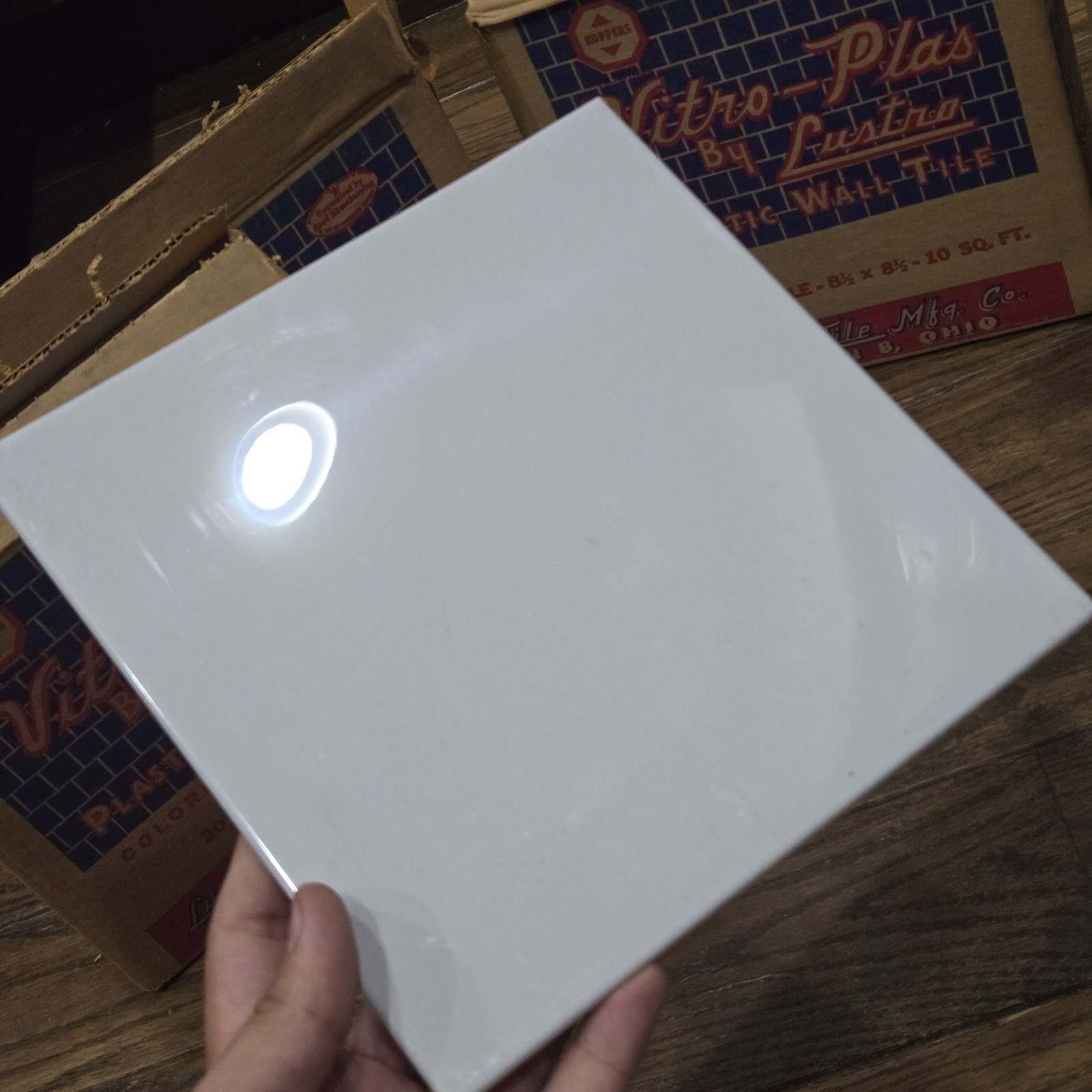 Vtg Plastic Wall Tiles White 50 Square Feet 100-8.5×8.5″ Lustro Vitro-Plas MCM