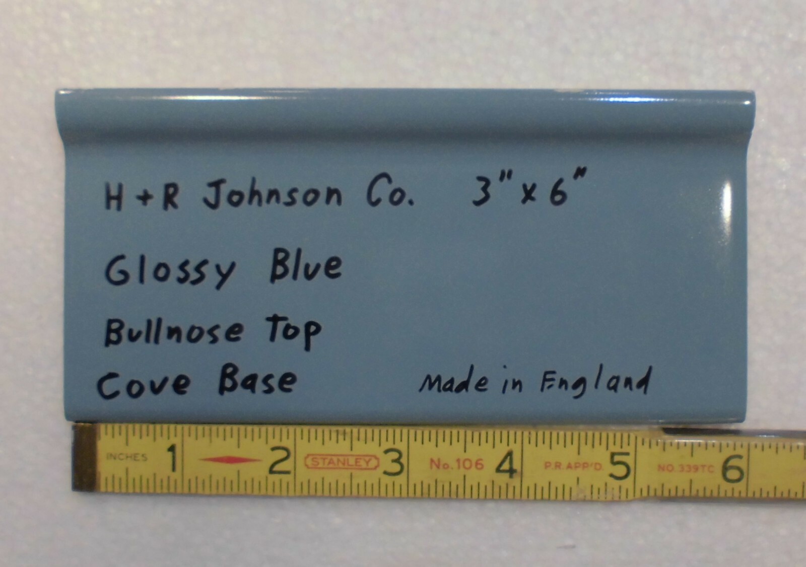 1pc. H & R Johnson: Bullnose Top Cove Base Ceramic Tile; 2-7/8″ X 6″ Glossy Blue