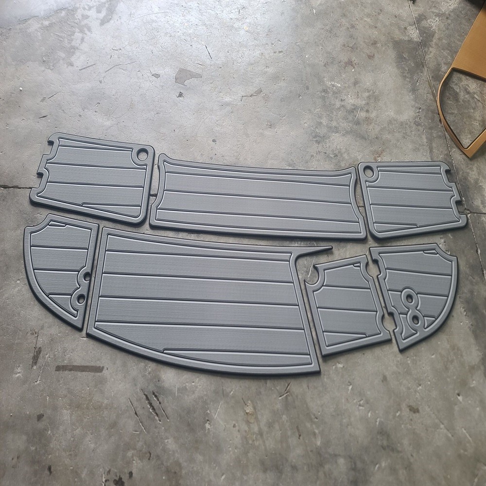 2007 Chaparral 210 SSI Swim Step & Transom Pad – SeaDek Style EVA Boat Flooring