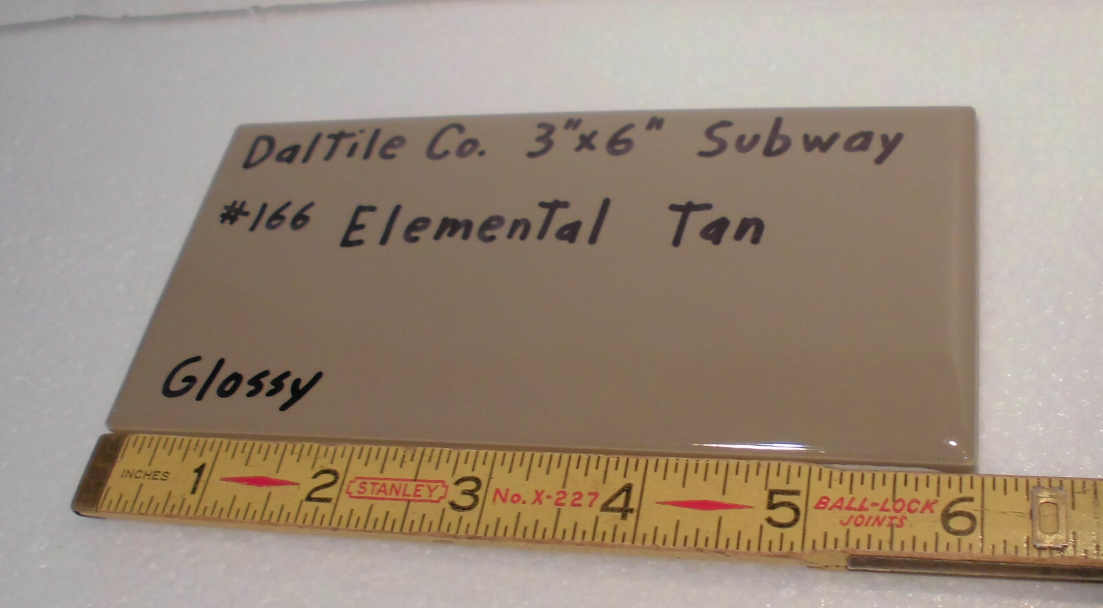1 pc. Elemental Tan by Daltile #K166; 3″ X 6″ Glossy Ceramic Tile; Light Brown