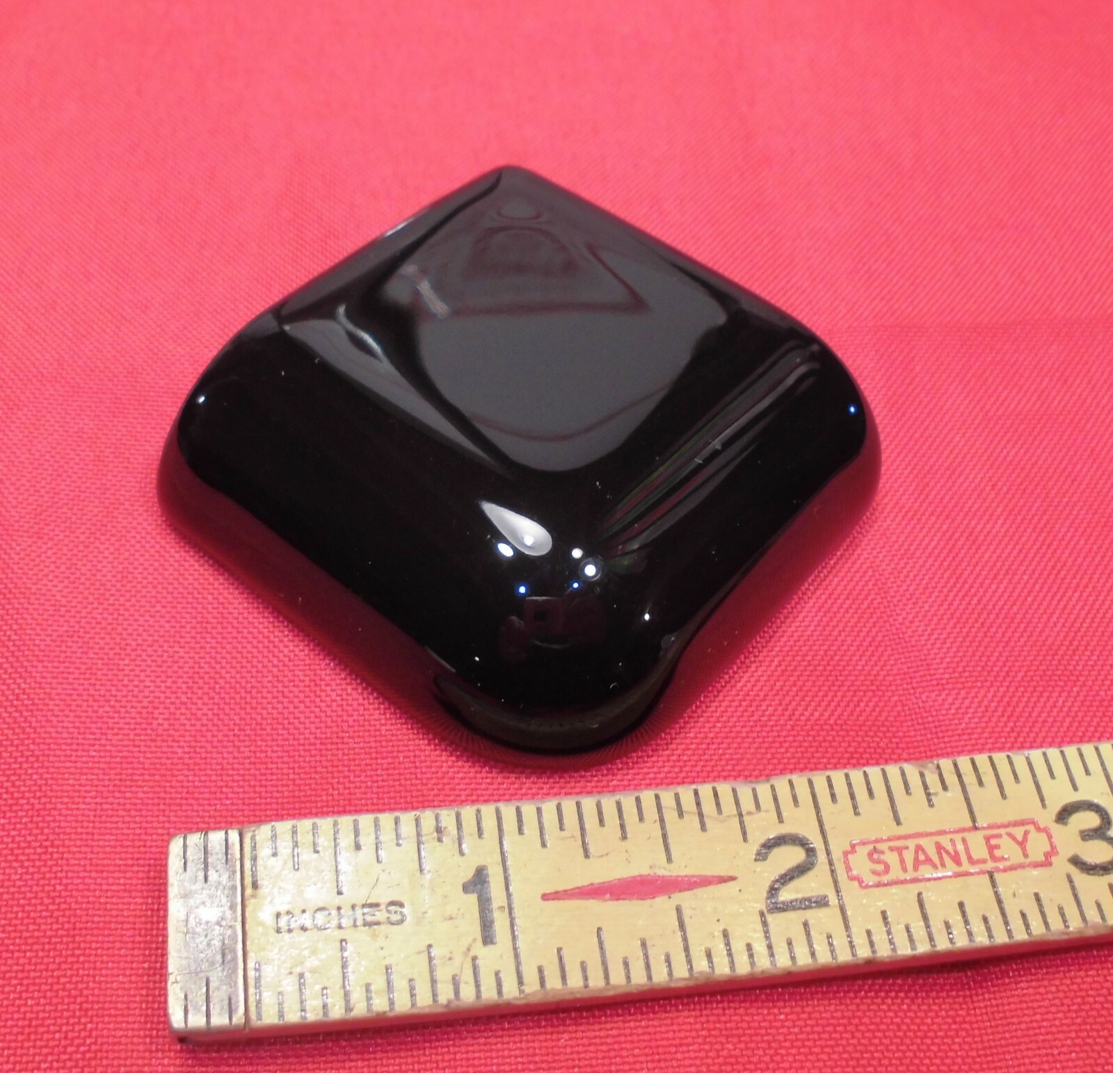 2 pcs. *Glossy Black* 2″ X 2″ X 5/8″ Ceramic Bullnose Radius Corner Tiles, NEW