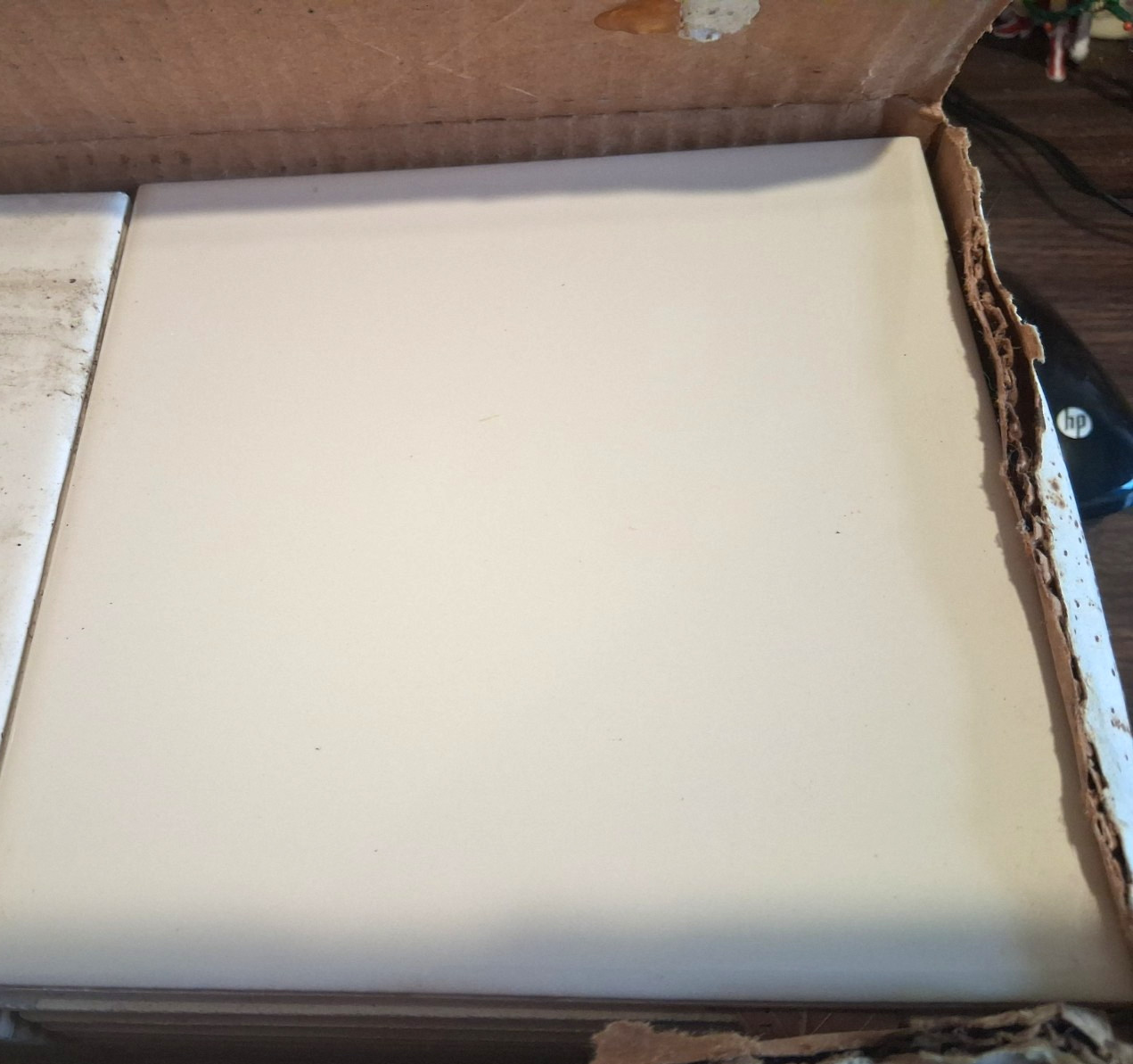 6″ x 6″ FLORIDA FRENCH PROV GLOSSY SMOOTH CERAMIC 1/4″ THICK (SET OF 12 TILES)