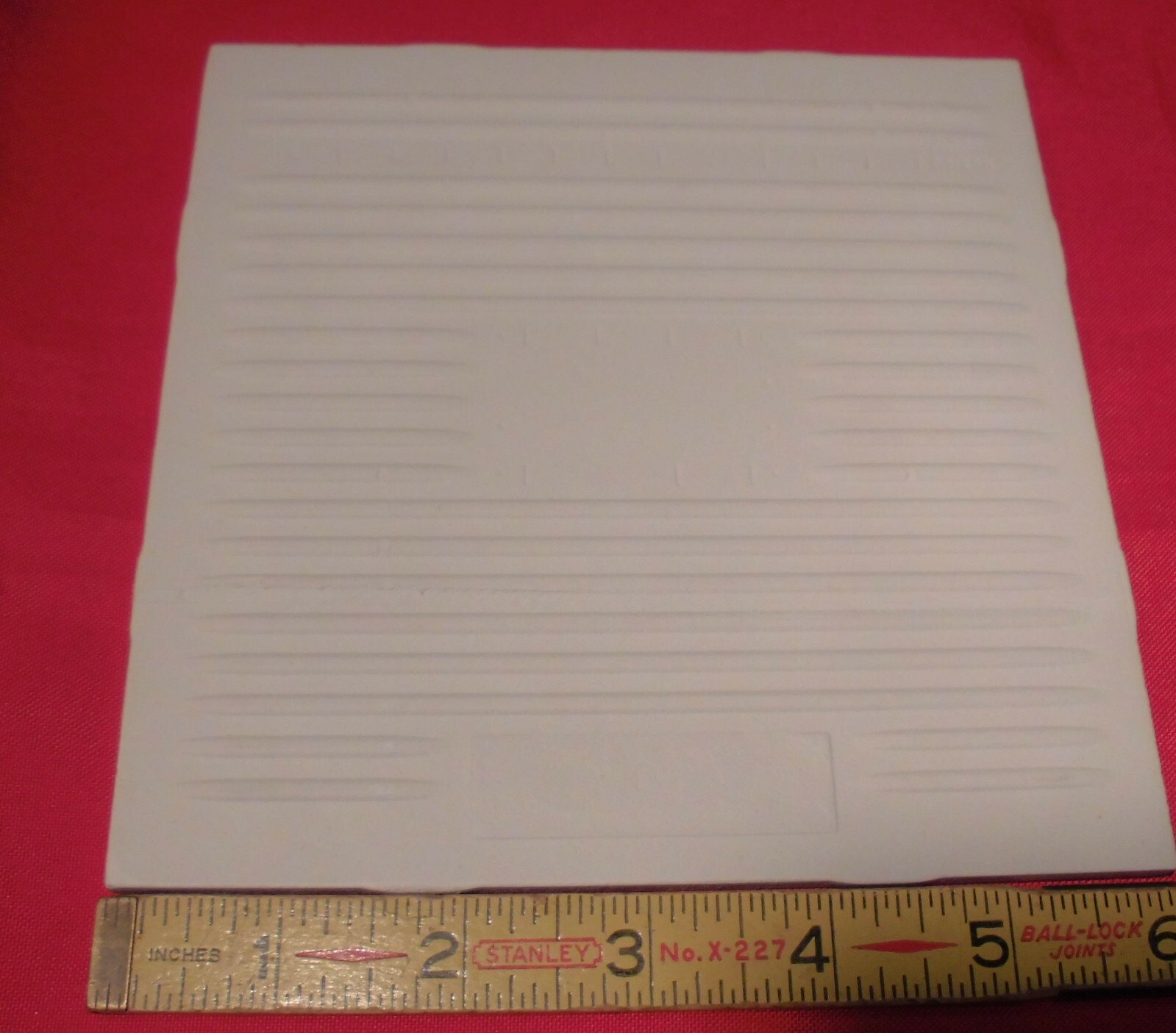 1 pc. 6″ X 6″ Ceramic Tile *Gloss Mocha #SL13* by American Olean; off-white
