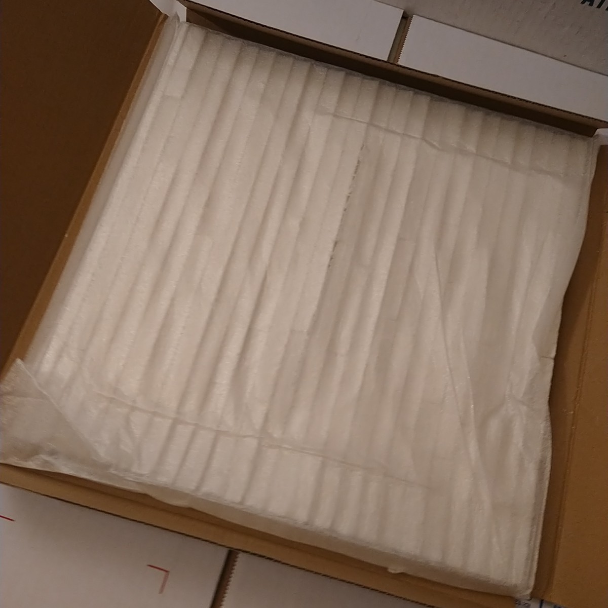 2 Pcs 3D White Faux Stone Wall Panels 11.8’‘ x 11.8’’ x 0.2”, Inorganic Clay