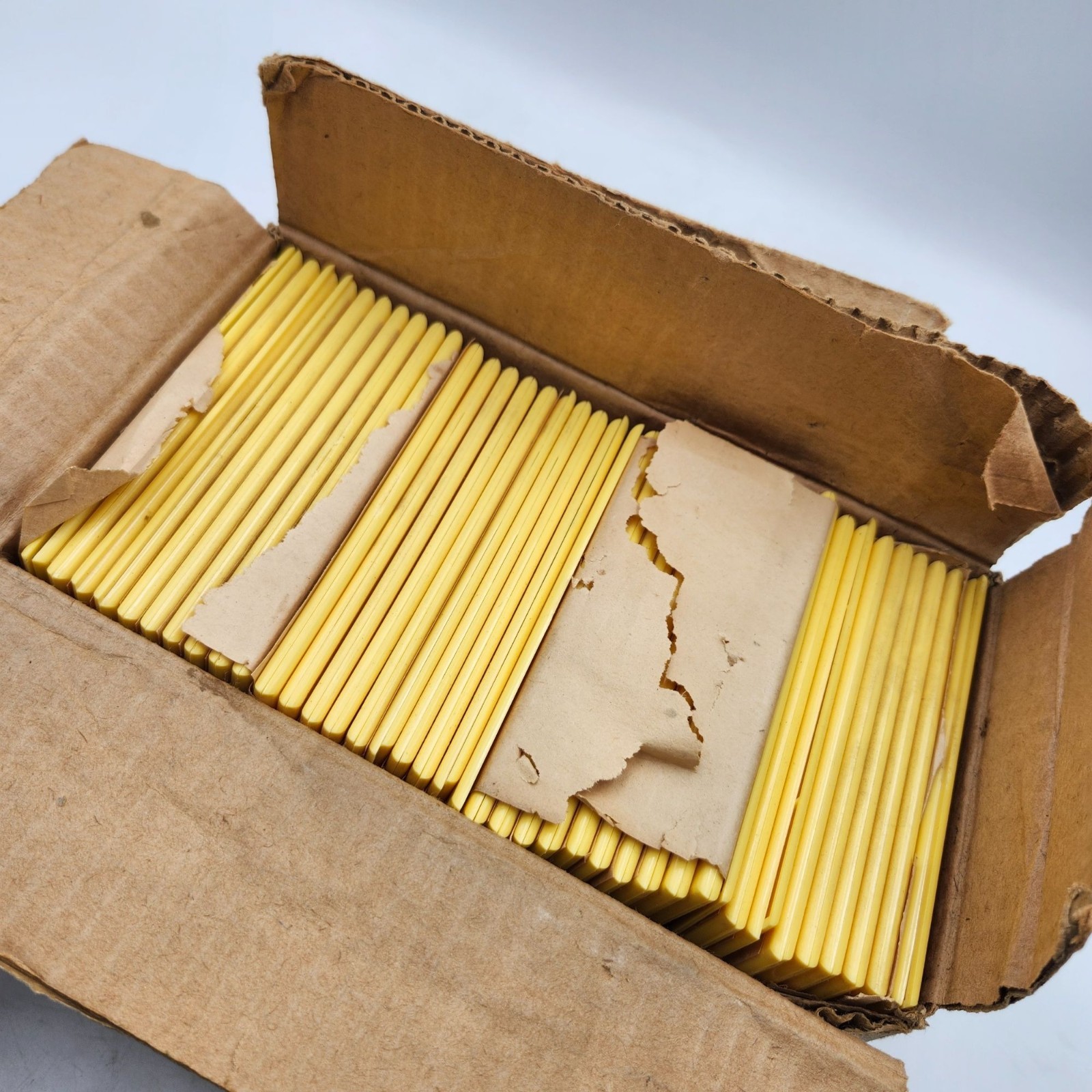 Wilson Lockback Plastic Wall Tile Yellow 80 Pieces 10 Sq Ft Original Box 4.25in