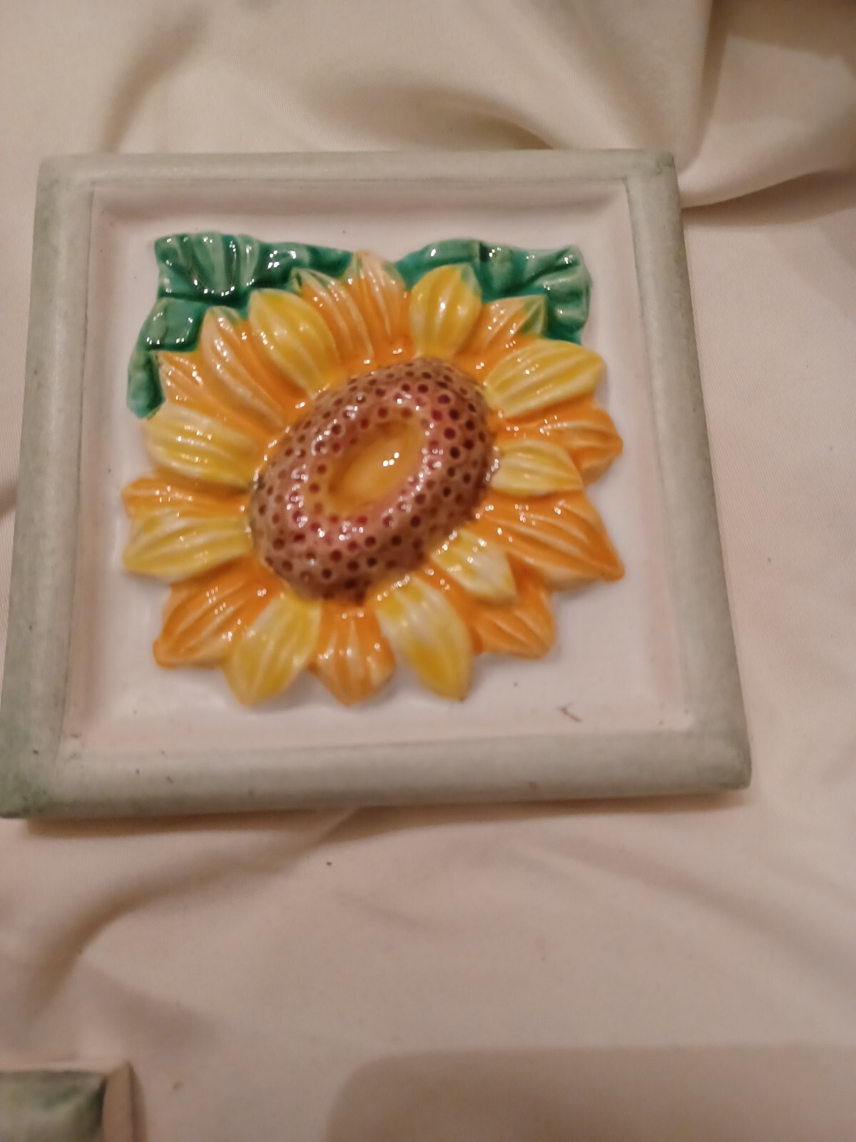 11 pieces – Decorative Ceramic Tile 3 7/8 X 3 7/8 inches – sunflower pattern