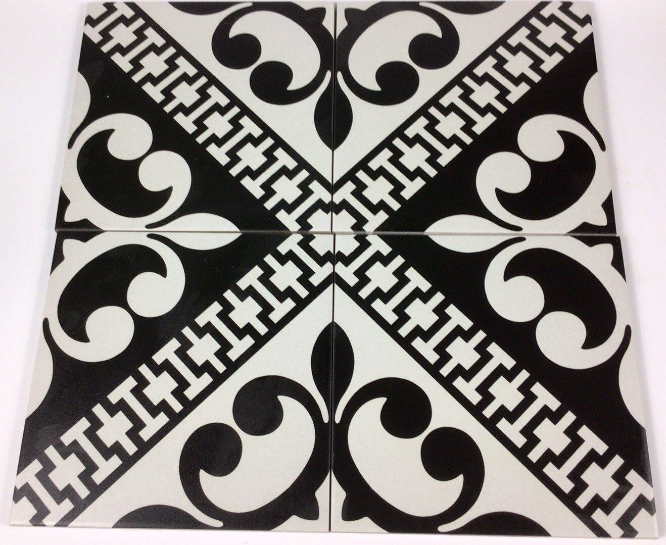 Faetamo 8 X 8” Ceramic Tile Havana Banyan Pattern, HAVBAN88, AA00BAA C50F2, 1 Bx