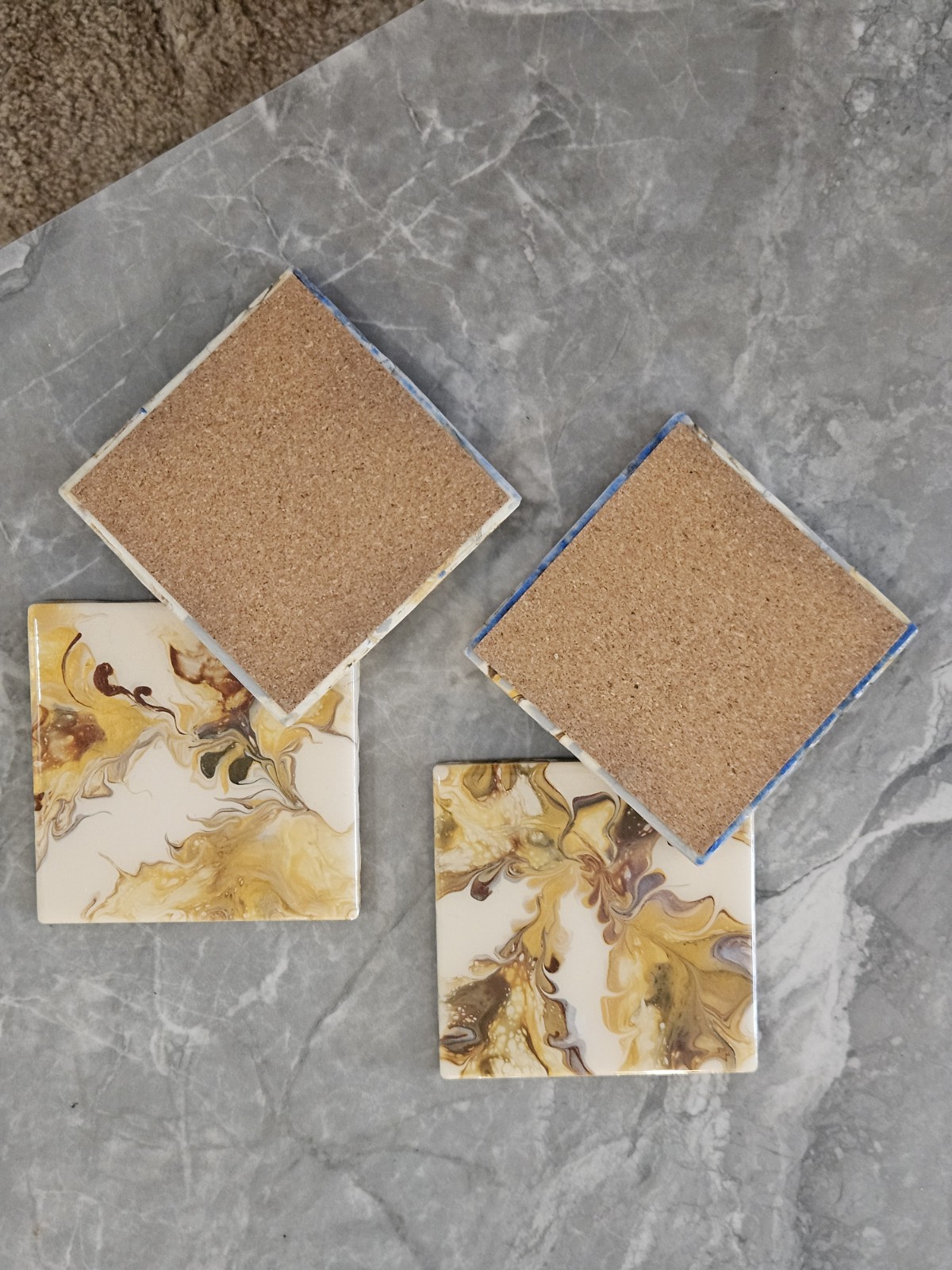 Lg 24×36 Beautiful epoxy resin coated floral dutch pour/w matching coasters.