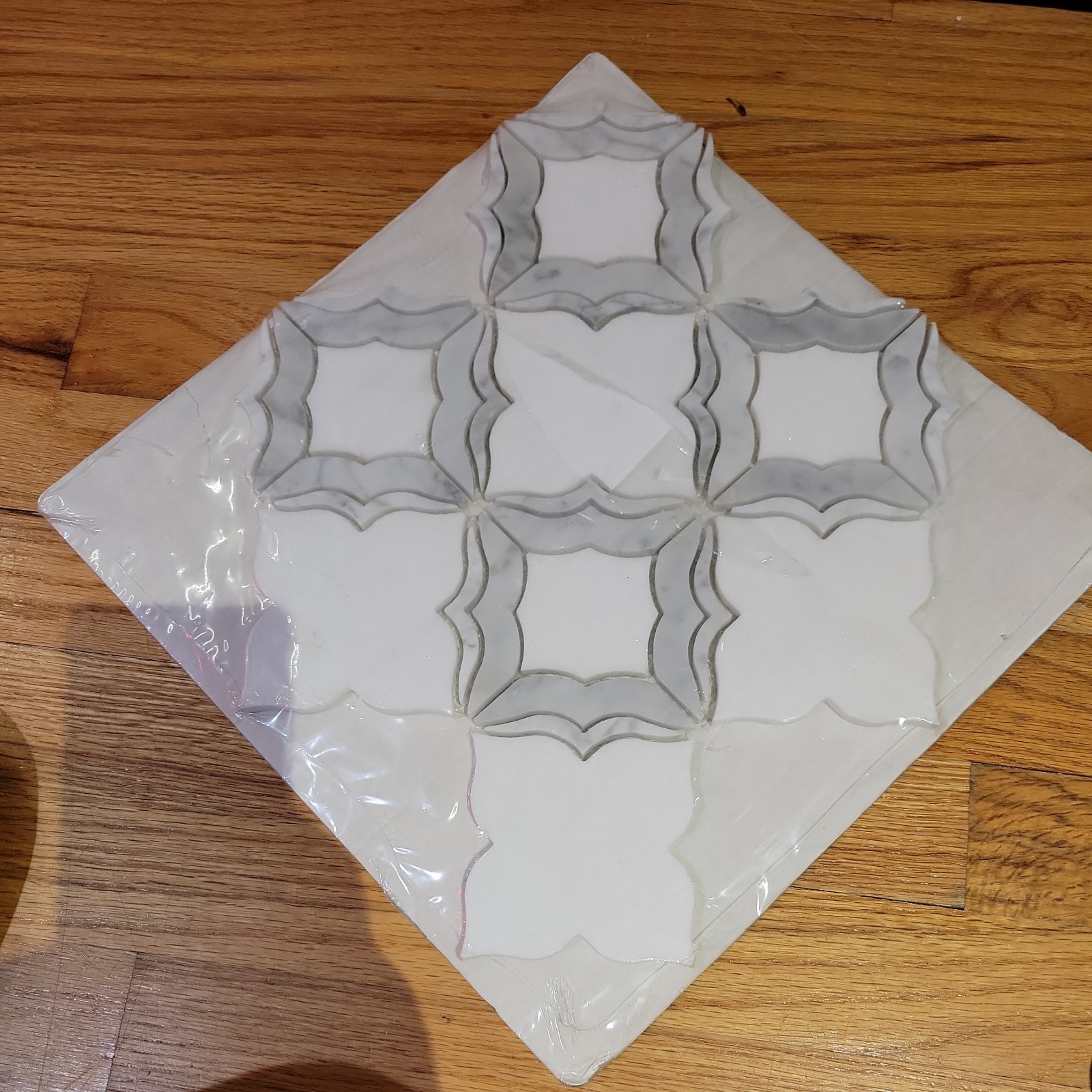 7 packs Boutique stone tiles White 10.15 in x 10.15 in natural stone tiles