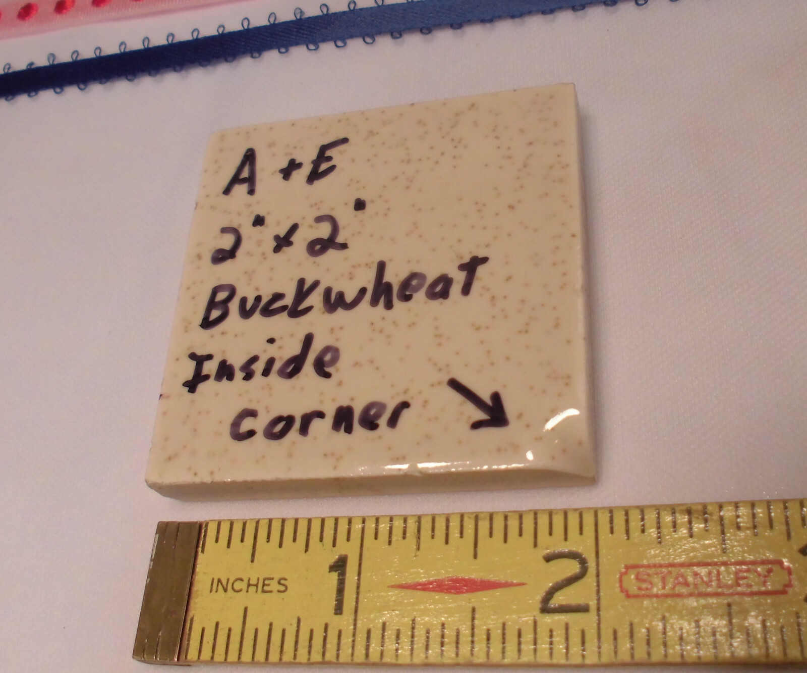 Buckwheat 2″ X 2″ X 5/16″ Ceramic Surface Bullnose Inside Corner Tile; 1950’s