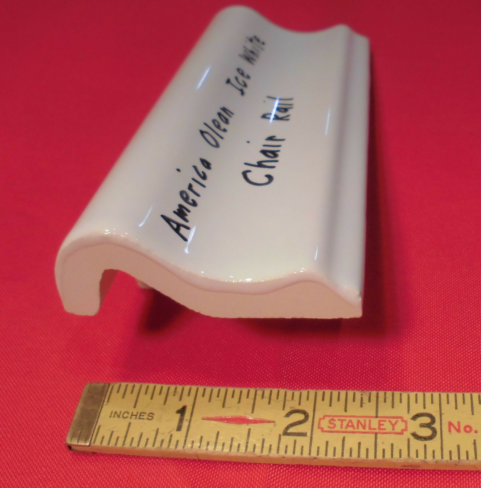 1 pc. Ice White: Glossy Ceramic Chair Rail made by American Olean, 2-1/2″ X 6″
