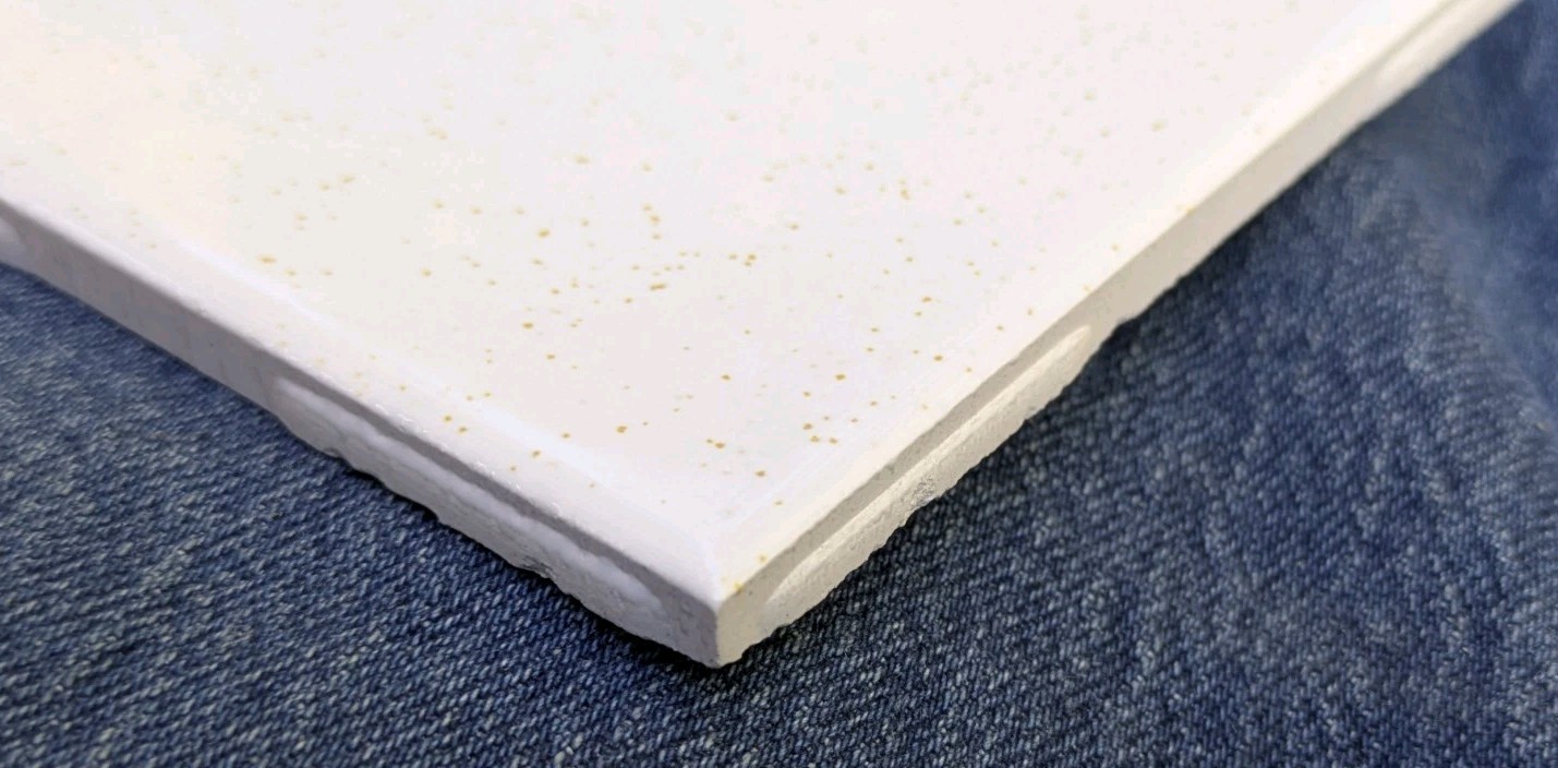 1 piece COVE Trim Gold Dust on White 4-1/4″ Glossy Speckled US Ceramic Tile New