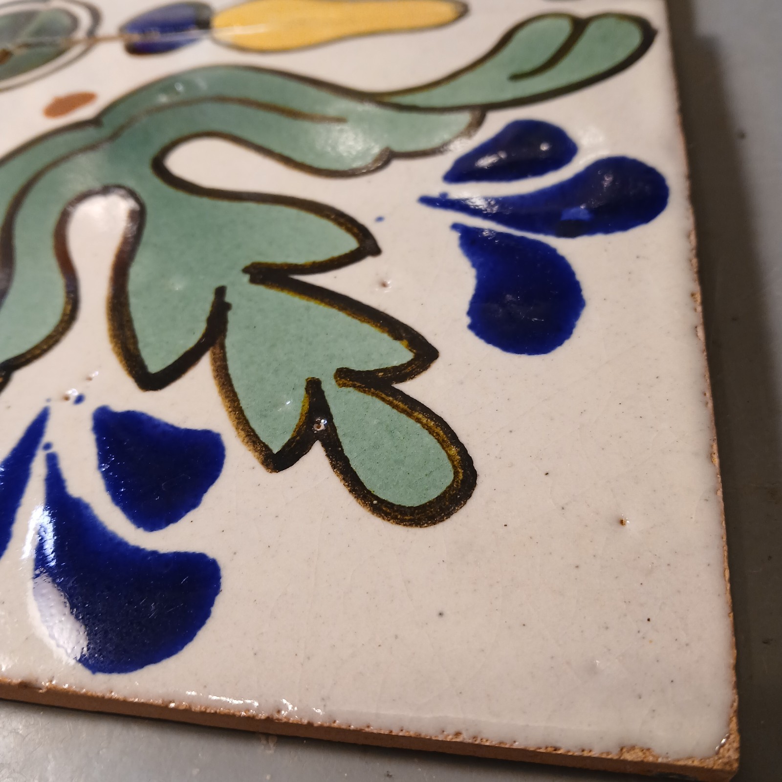 Set 4 Hand Painted Spanish Talavera Style Ceramic Tiles 11.25” Floral Medallion