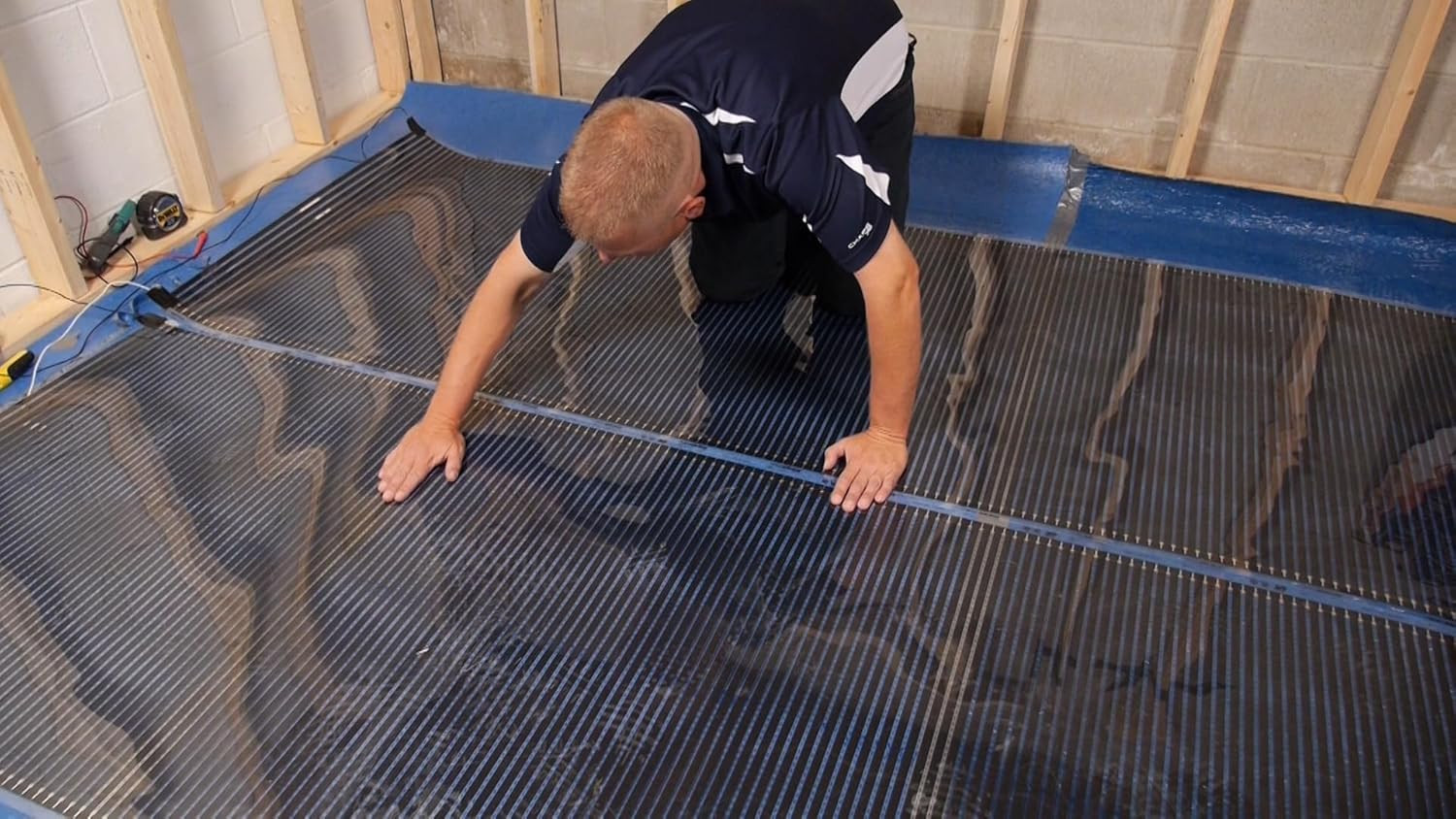 QWARM Radiant Floor Heating Mat 1.5′ x 5′ for Laminate & Vinyl Flooring