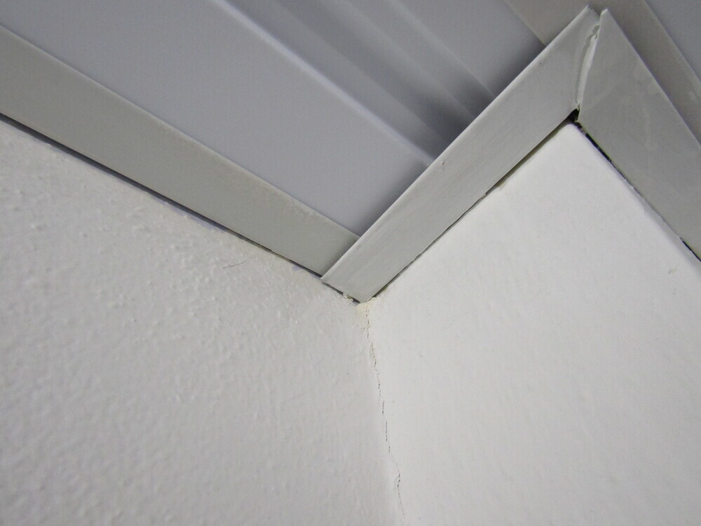 Suspended Drop Ceiling Tile 10 in T Bar T-Bar Frame Inside Corner Cap Cover Trim