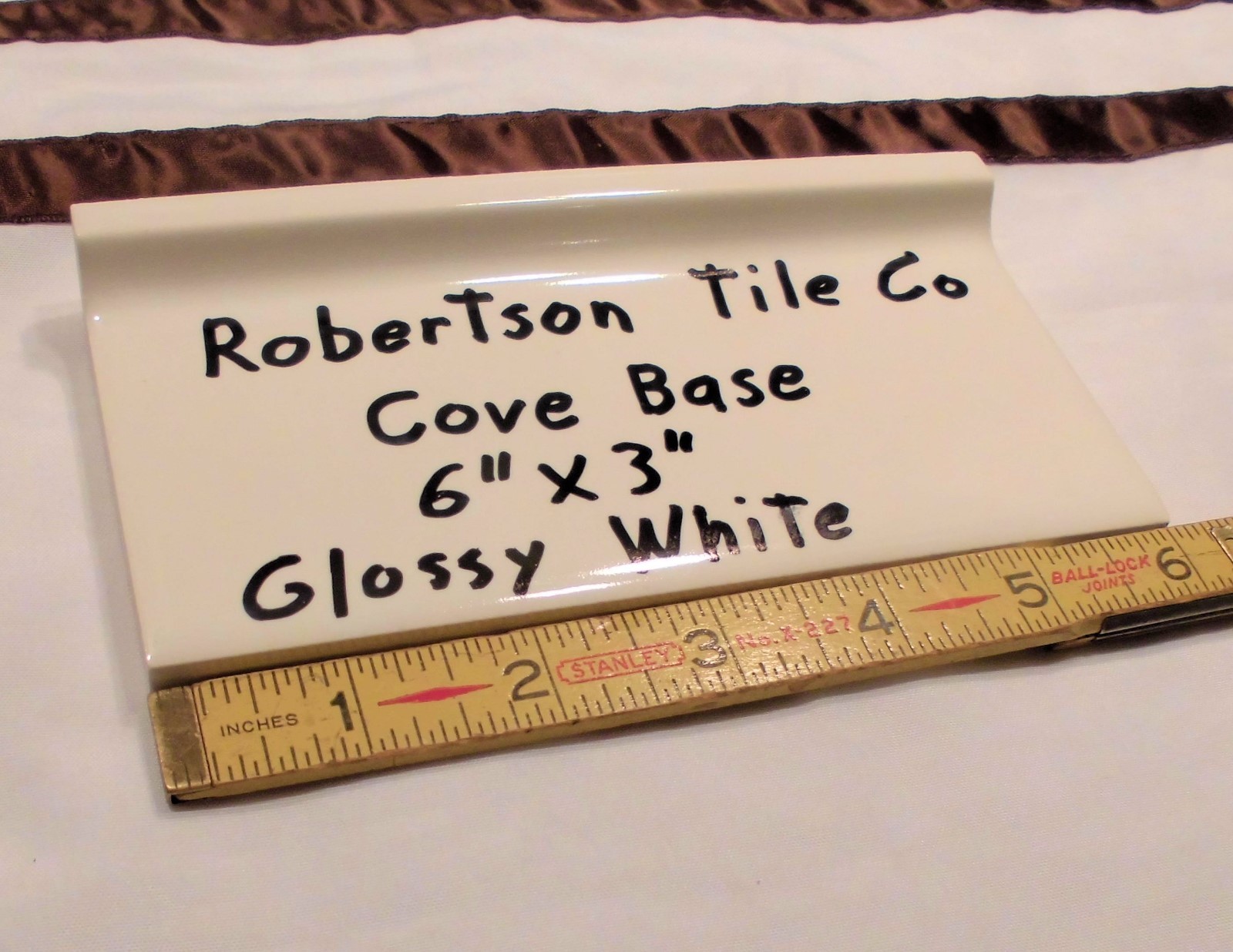 1 pc. *Vintage White* stack-on base/cove Ceramic Tile by Robertson Co. 3″ X 6″