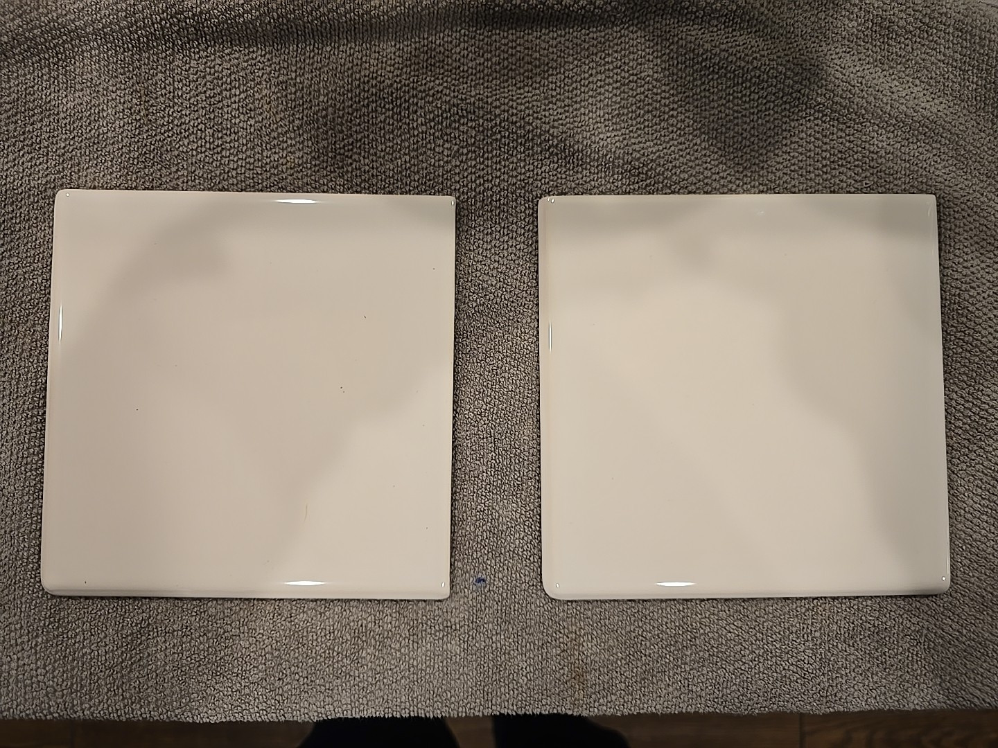 6″ x 6″ Gloss Light Beige Ceramic Tile with Bullnose on 2 Edges (2 PCS) Daltile