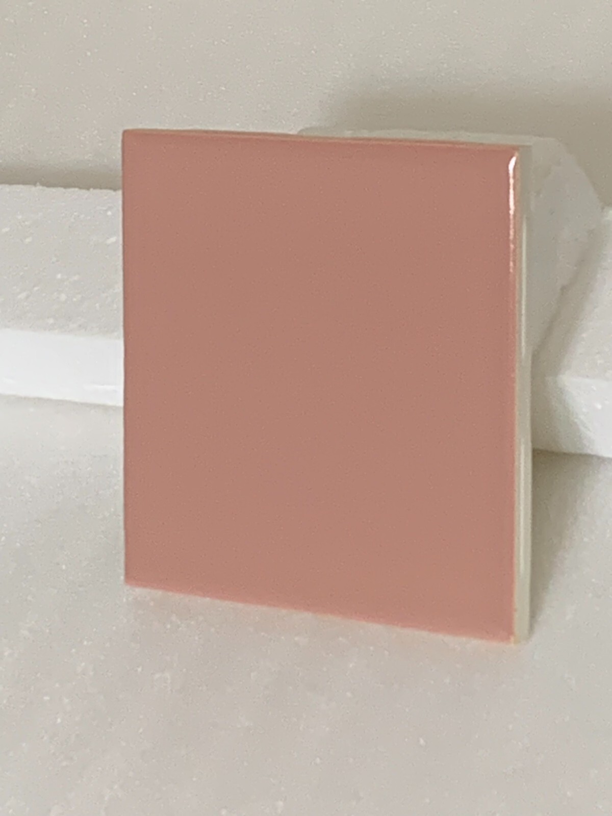 NEW VINTAGE FLORIDA CERAMIC 4 3/8″X 4 3/8″ BERMUDA CORAL STONE GLOSS
