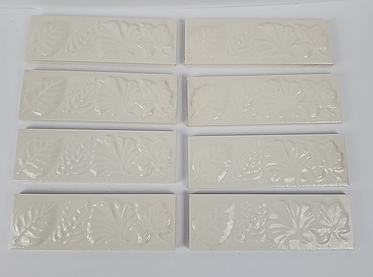 Westminster Ceramic Tile “Leaf Liner” 2X6 SL11 Bisquit 09978 Box of 8 Tiles