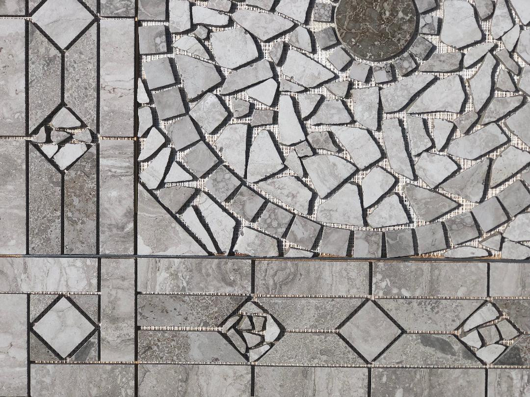 36″ x 36″ Tile Medallion Mosaic – Daltile Exquisite tile series