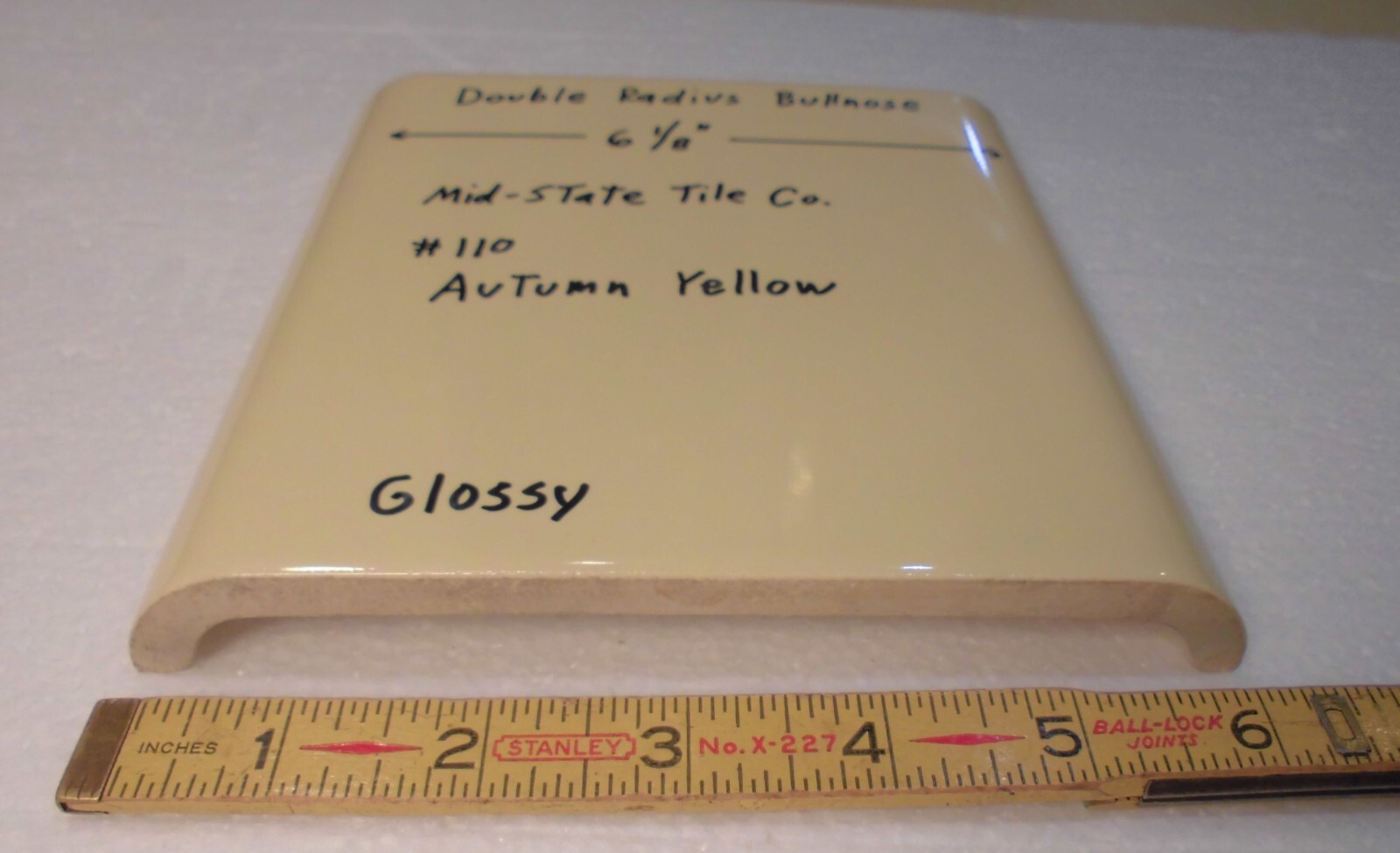 1 pc. Autumn Yellow 6″ x 6″ Double Radius Bullnose Glossy Ceramic Tile: NOS