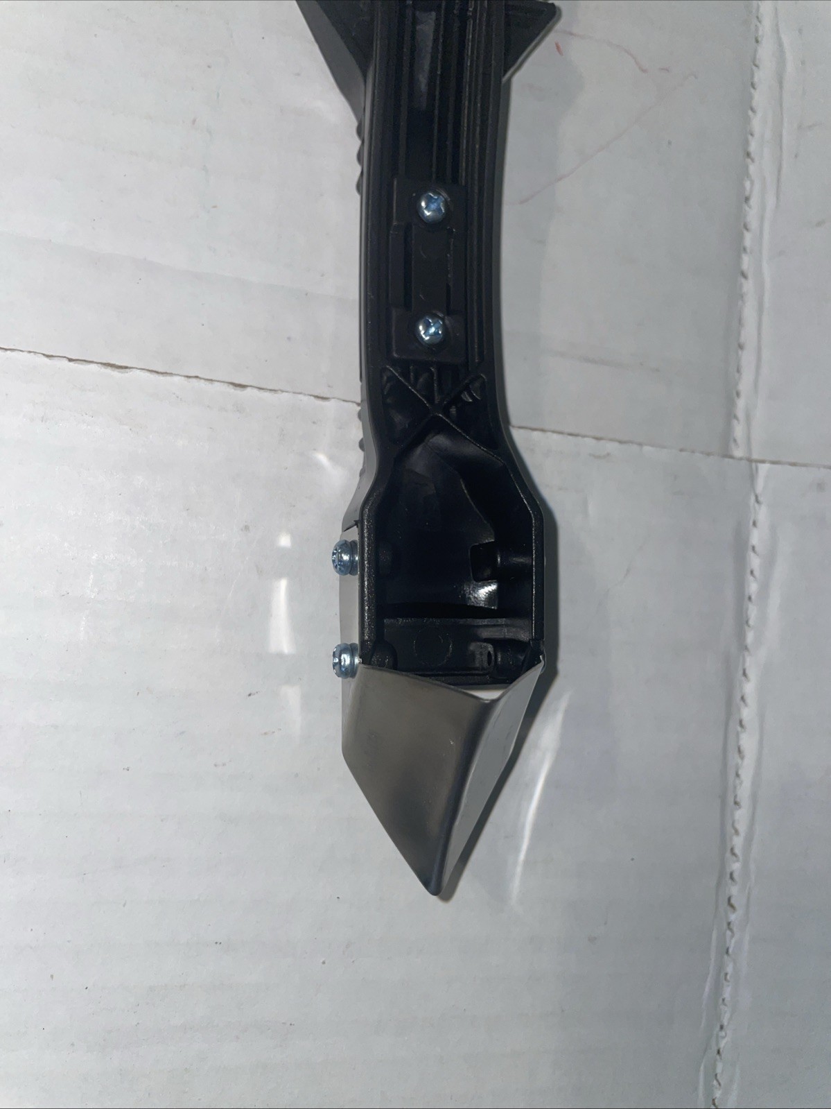 Grout Finishing Tool With Nozzle Tips And Extra Finishing Pads, Carrying Case