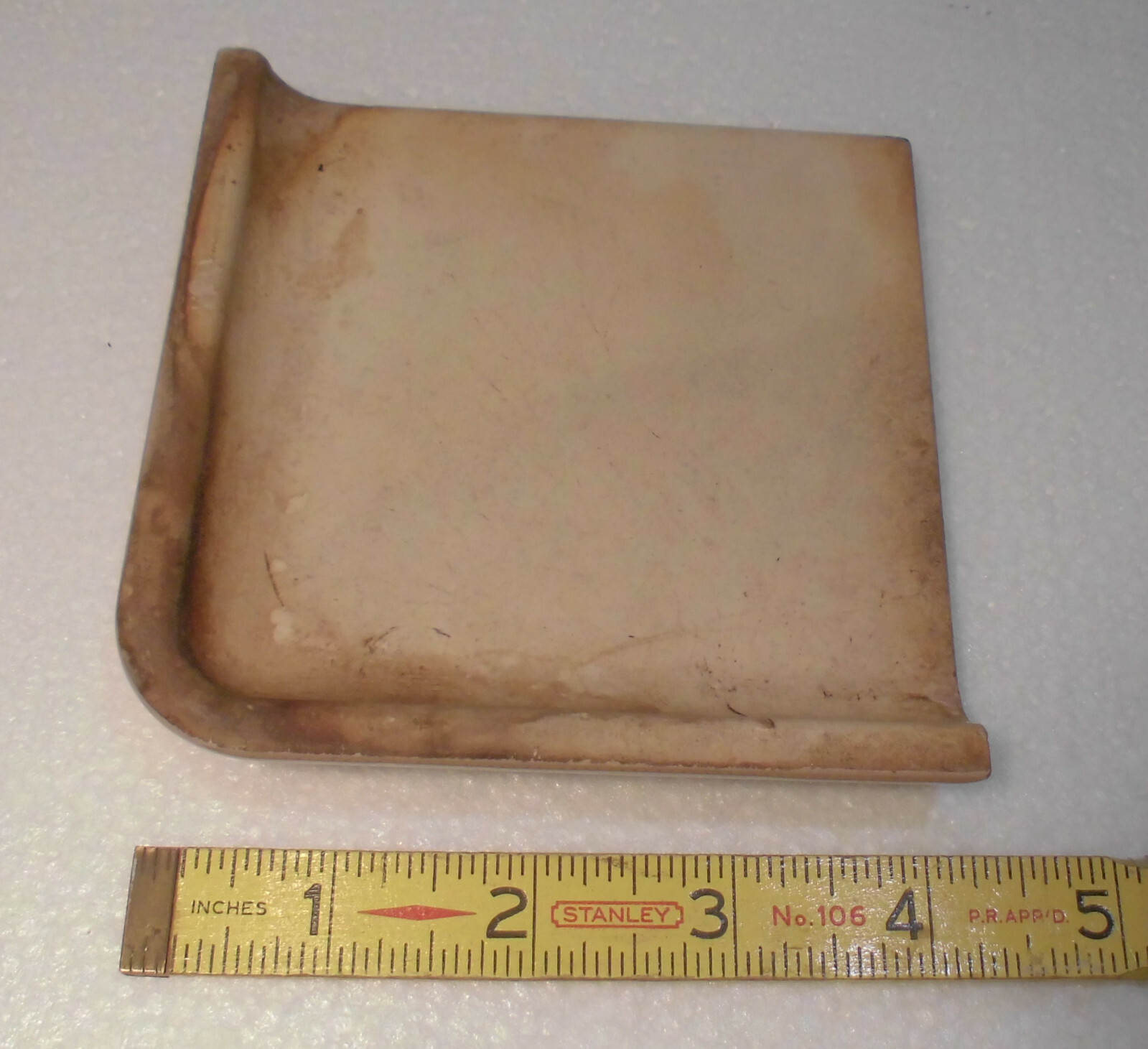 1 pc. Corner Bullnose; Mocha Brown; Glossy Ceramic Tile by Mid-State 4-3/8″ Mudd