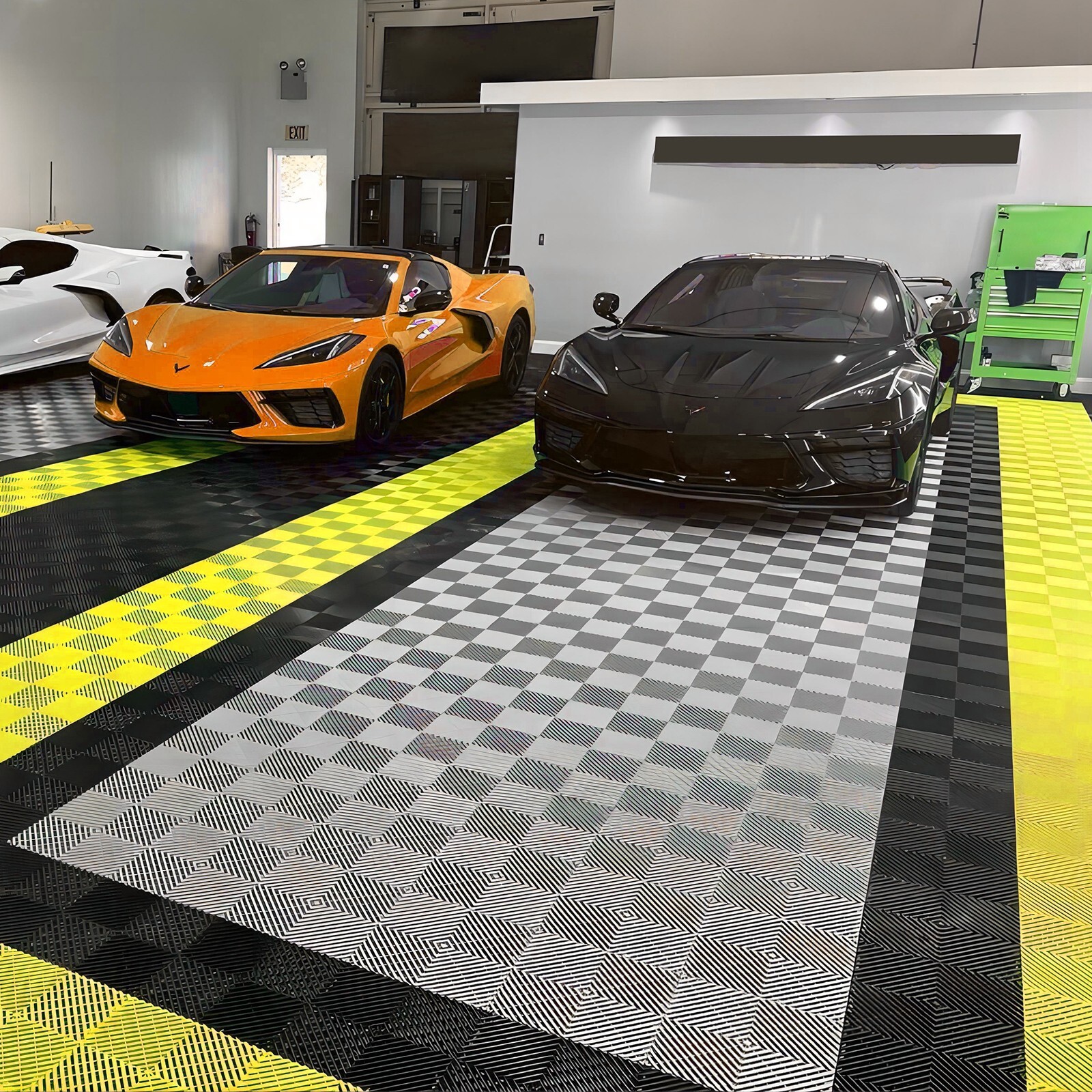 25/50 Packs Interlocking Garage Floor Tiles Vented Water Drainage 15.75×15.75”