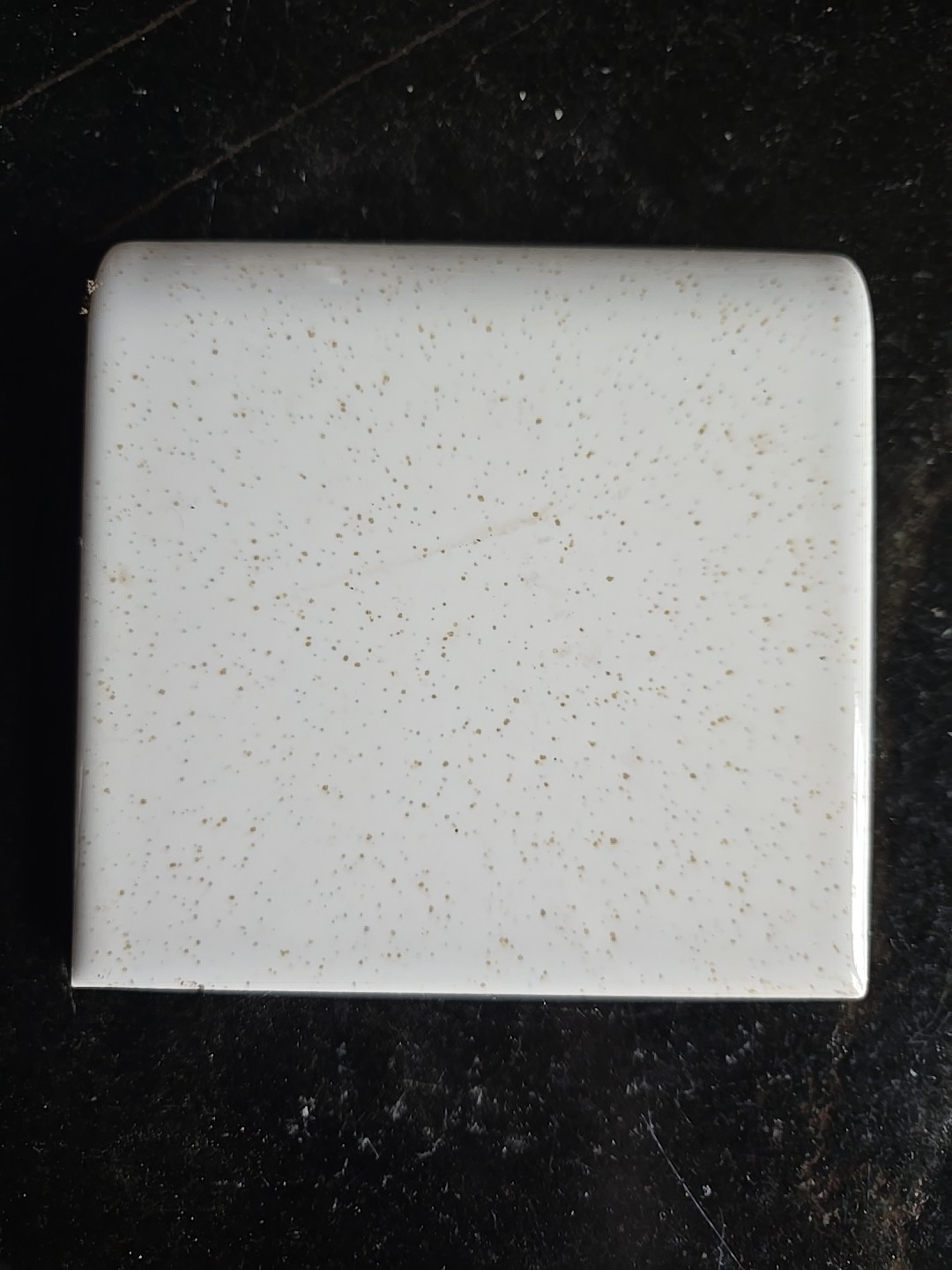 Vint Ceramic White W/gold Specks Curved Bullnose Trim Tile NOS 4 3/8″ X 4 3/8″