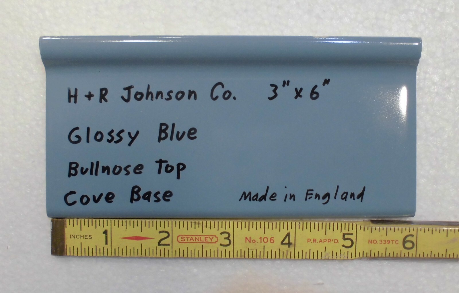 1pc. H & R Johnson: Bullnose Top Cove Base Ceramic Tile; 2-7/8″ X 6″ Glossy Blue