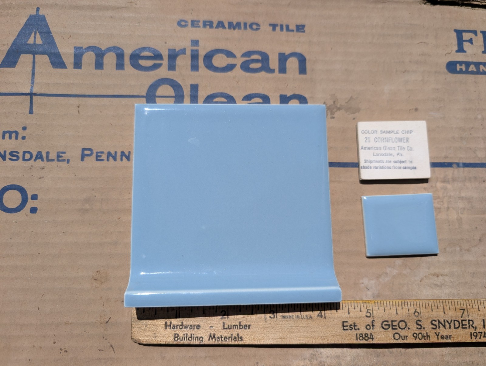 2 pieces 4-1/4″ Ceramic Tile Cove base A3401 #21 Cornflower American Olean Gloss