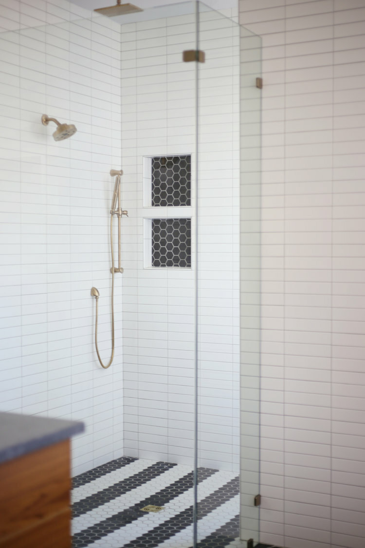 Ready to Tile Niches by Duk Liner – Recess Waterproof Shelf Shampoo Soap Shower
