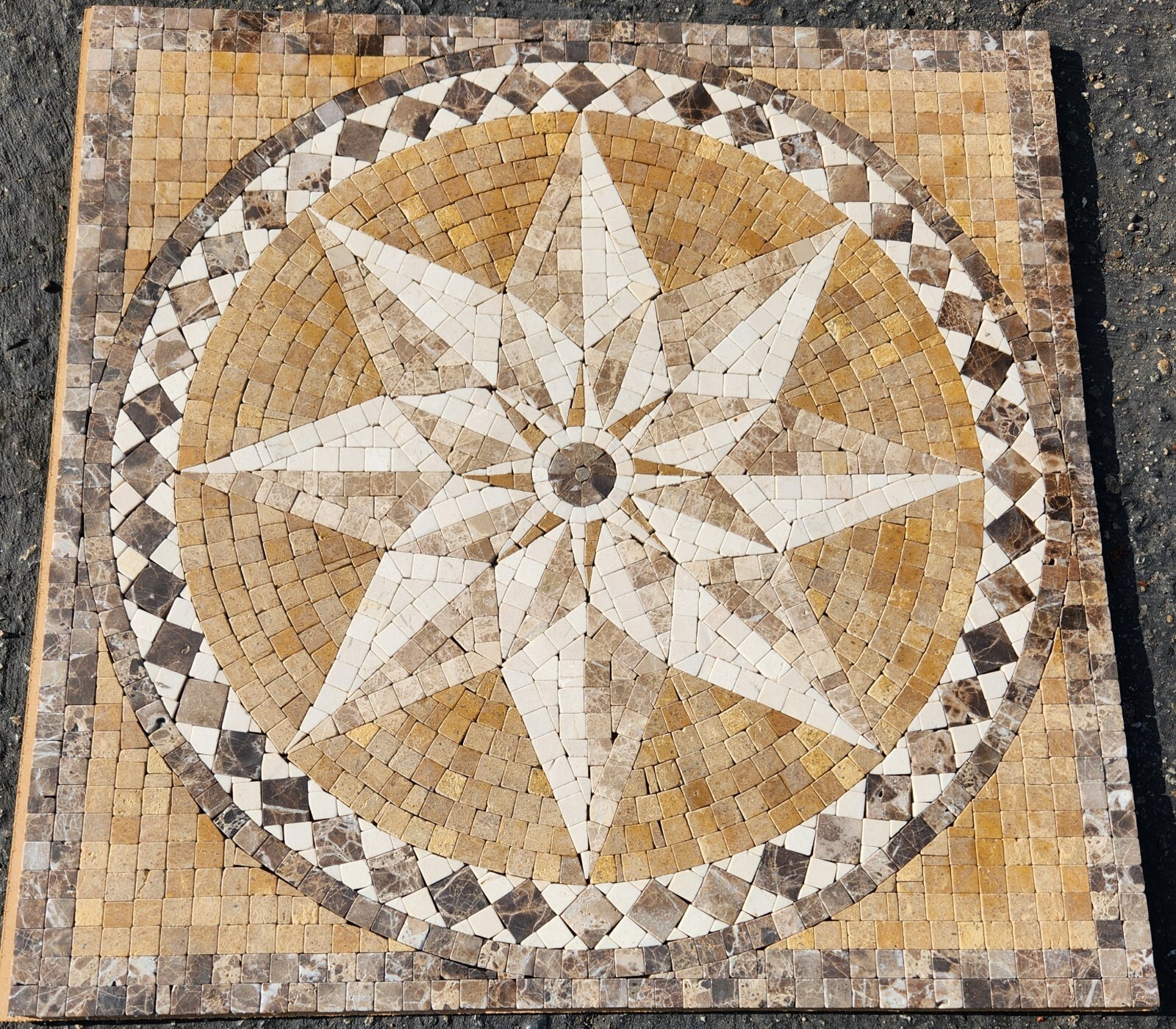 Travertine Mosaic Medallion 24×24 Inch Mesh Mounted For Floor Or Wall