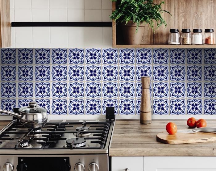 HomeRoots 399829 8 x 8 in. Blue & White Mosaic Peel & Stick Removable Tiles