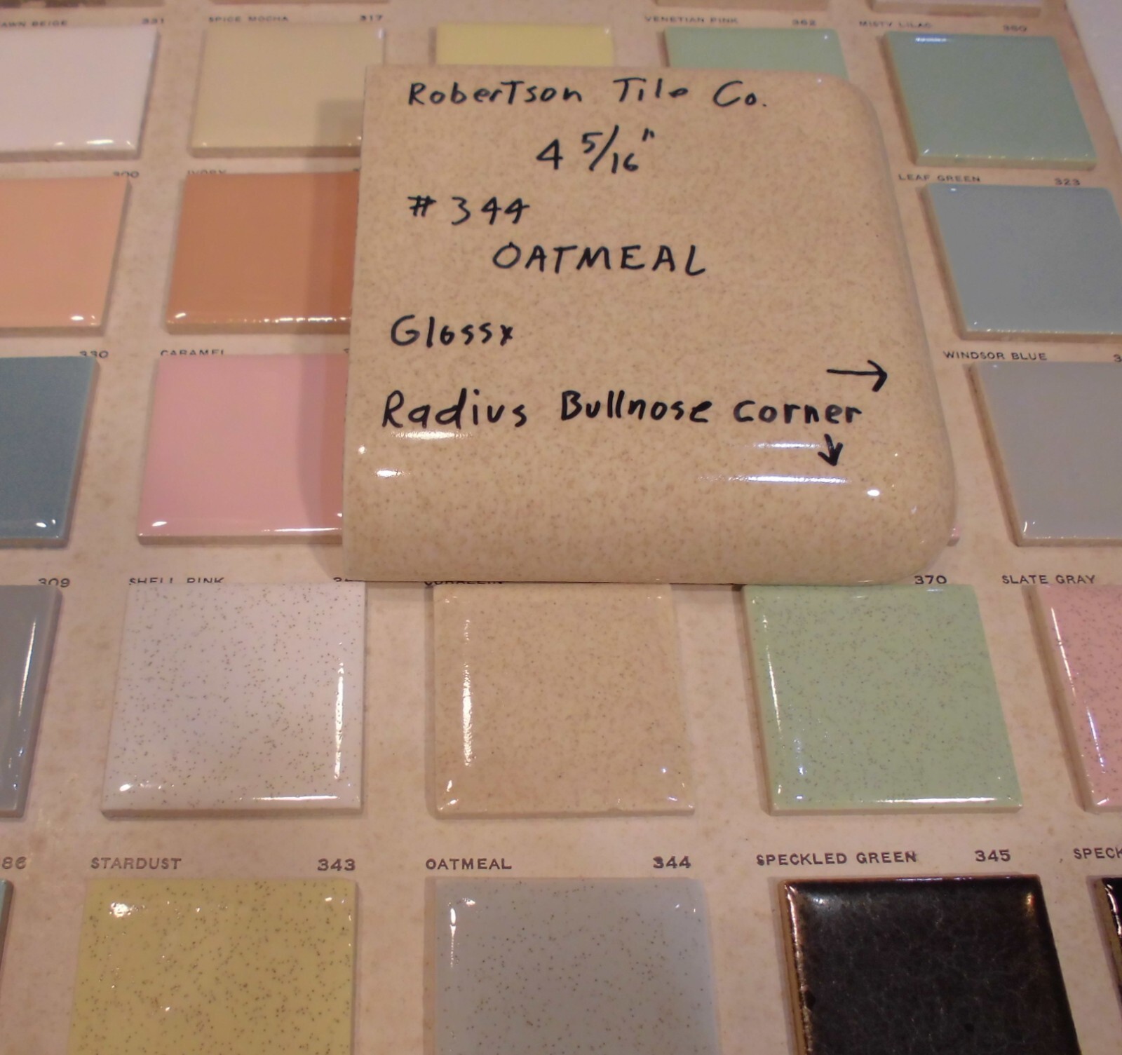 1 pc. Corner Bullnose: Oatmeal-Buckwheat Ceramic Tile Robertson 4-5/16″ Mudd Cap