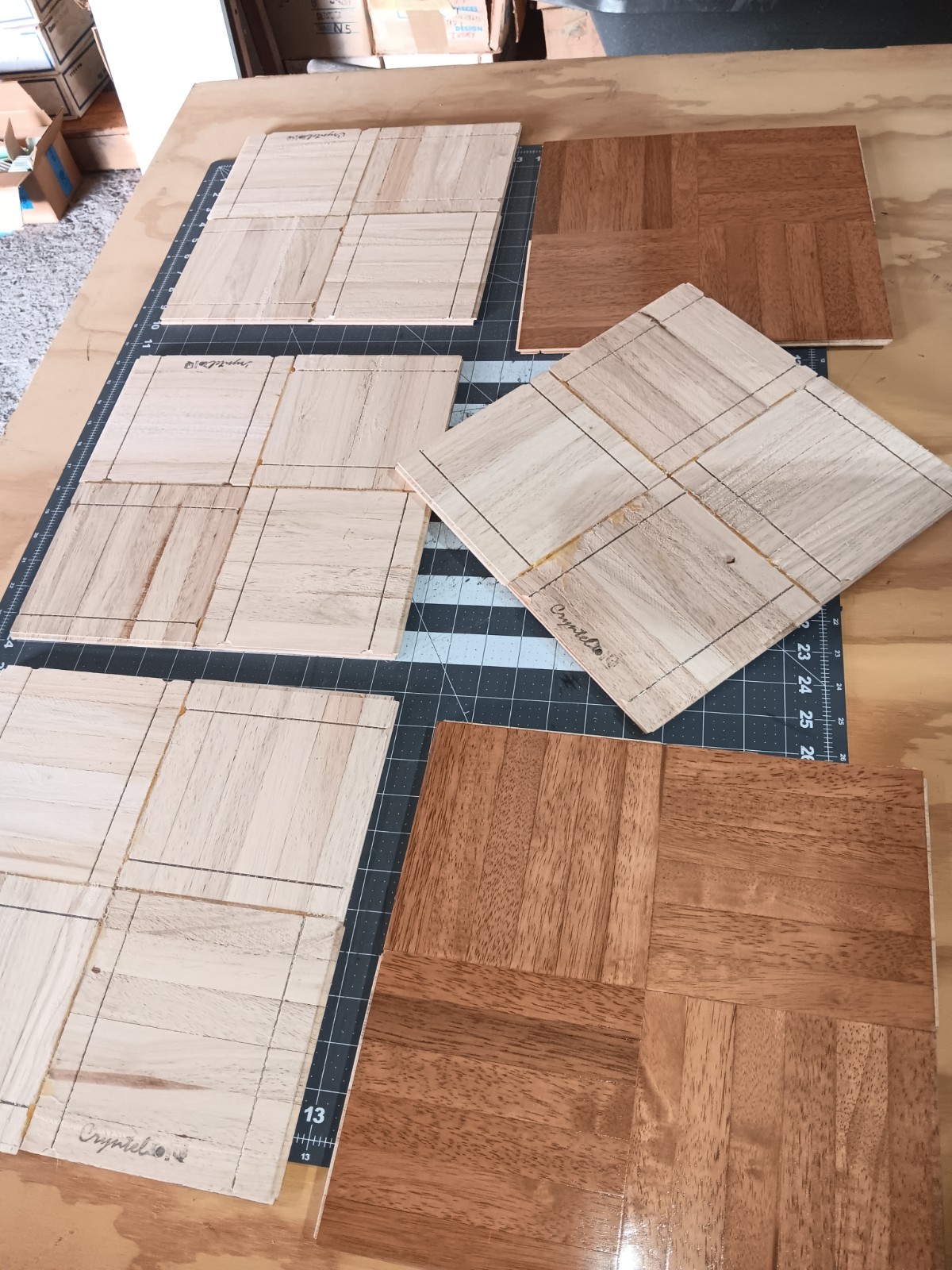 6-finger Parquet Solid Hevea Wood Floor Tiles 12 x 12 1/4″ Chestnut Color 6 SqFt