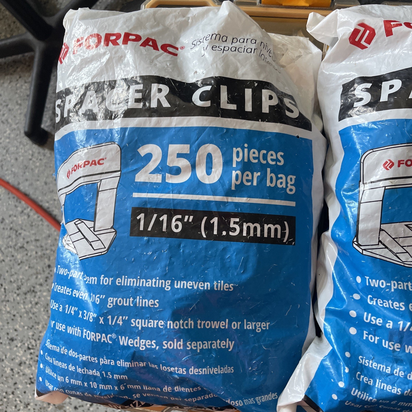 FORPAC Tile Leveling Spacer Clips 1/16″ (1.5mm) Approx. 1000 Clips Lot 4 Bags