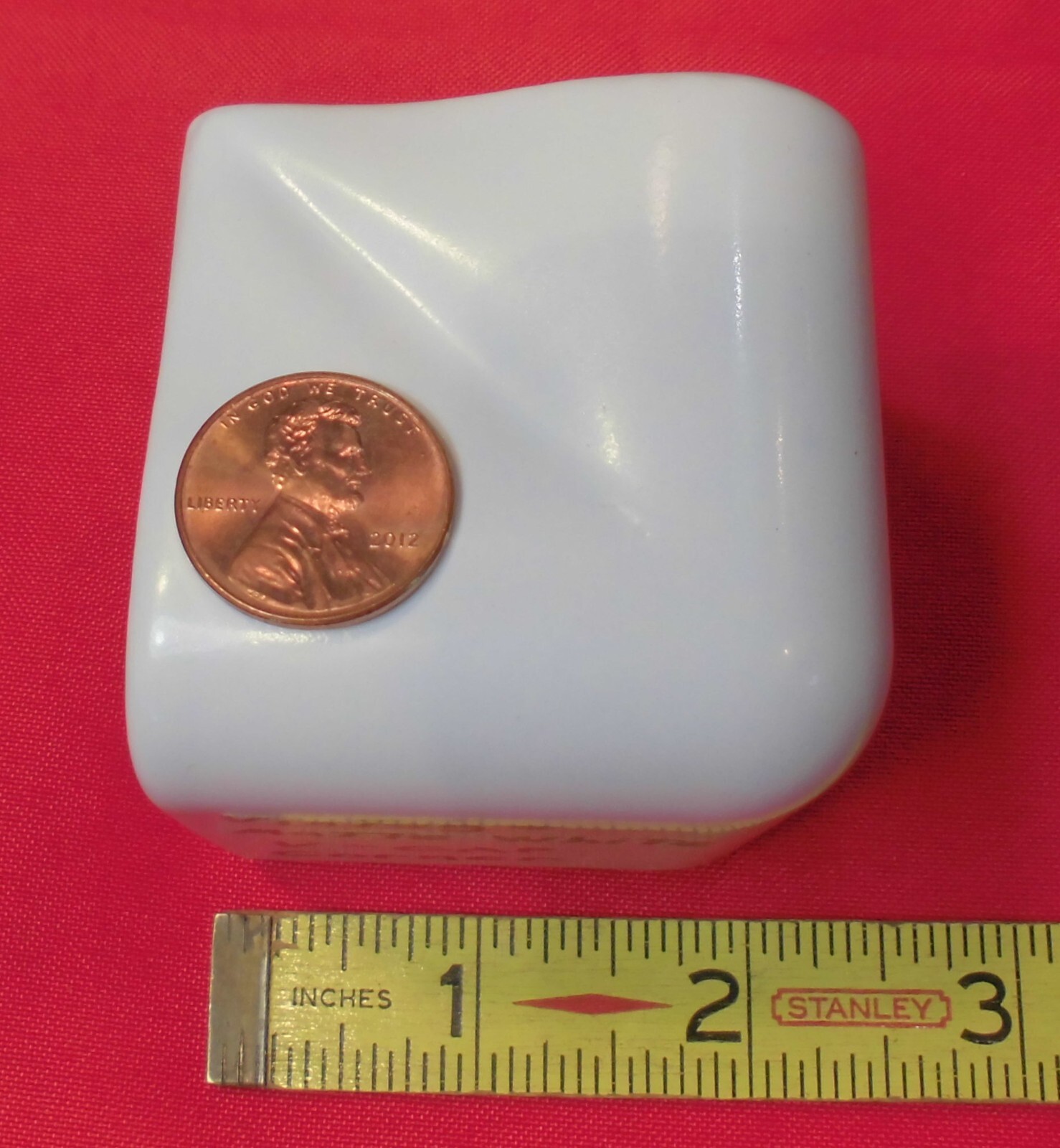 1 pc. *Vintage Matte White* V-Cap Corner Ceramic Trim Tile: Counter Top Edging