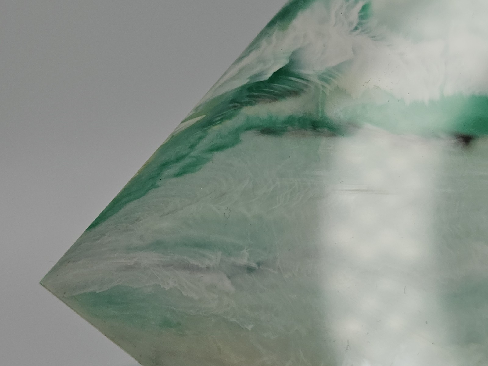 Vintage Polystyrene wall tiles green white marble swirl unbranded. 40 pack.