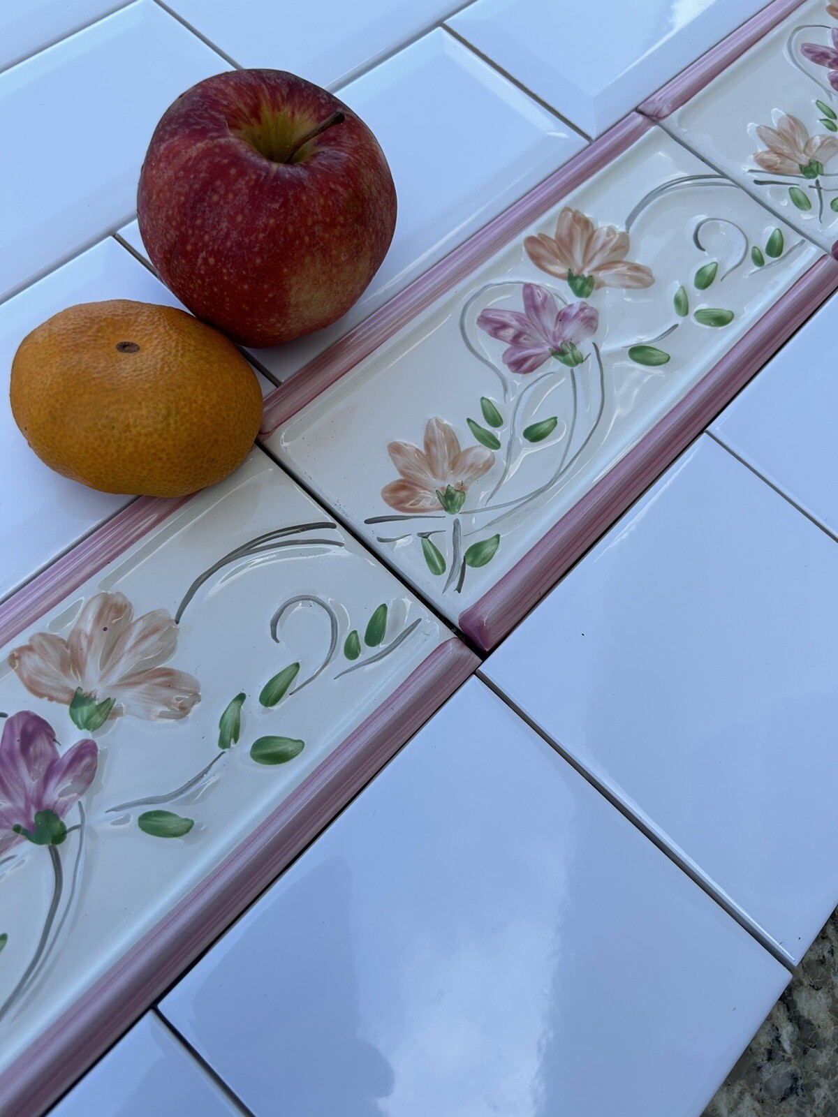 Pink scrolling flowers Wall Tile Border imported from Spain 7 3/4in X 3 7/8in