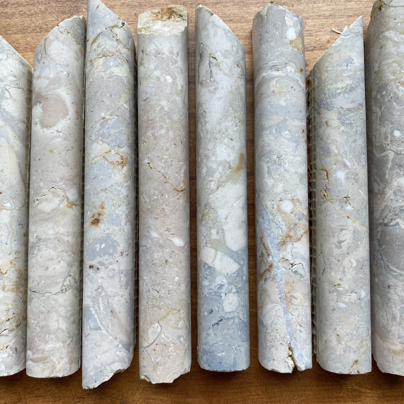18 Pieces of varied length 3/4” Marble Stone Pencil Liner Wall Trim Tile