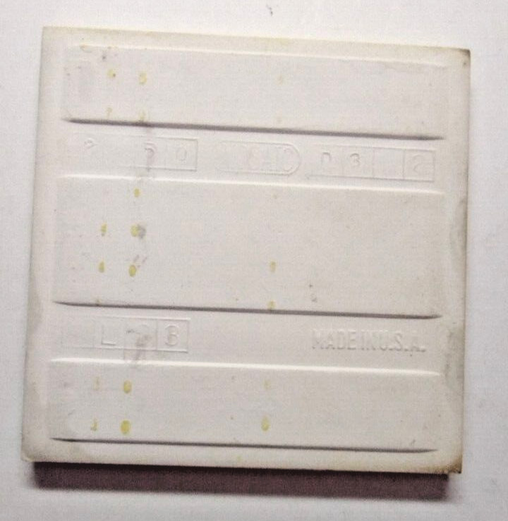 1 Wall Tile Mosaic USA 4-3/8″ Square Semi Gloss Mustard Yellow Ceramic 1950 Vtg