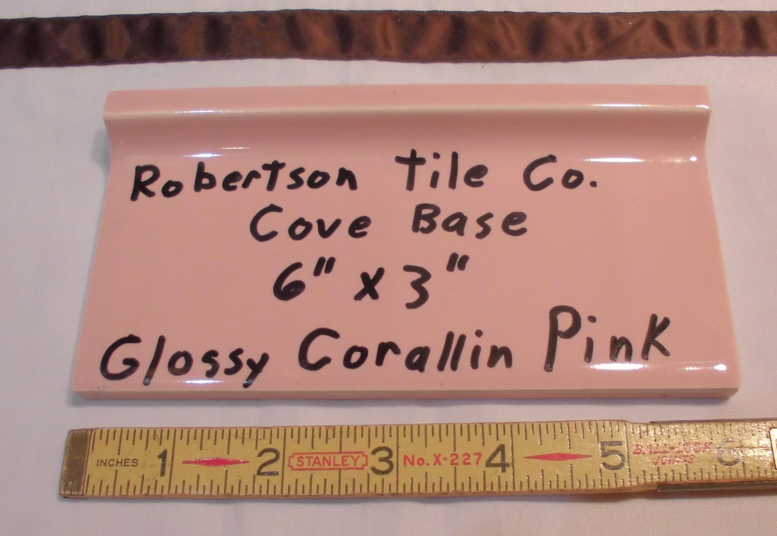 1 pc. *Corallin Pink* stack-on base/cove Ceramic Tile by Robertson Co. 3″ X 6″