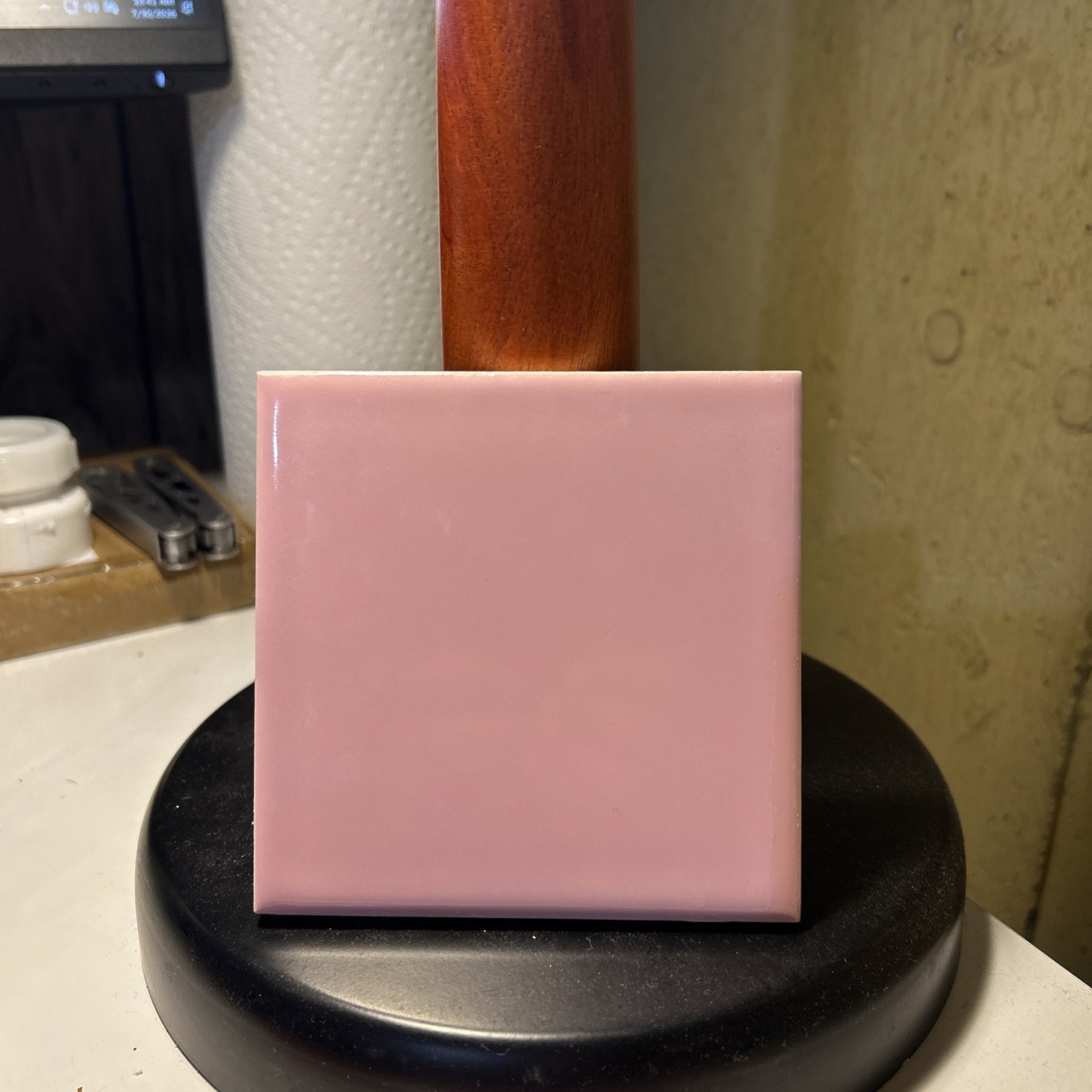 1 Wall Tile Atco USA 4-3/8″ Semi Gloss Pastel Rose Pink Ceramic 1950s Retro Vtg