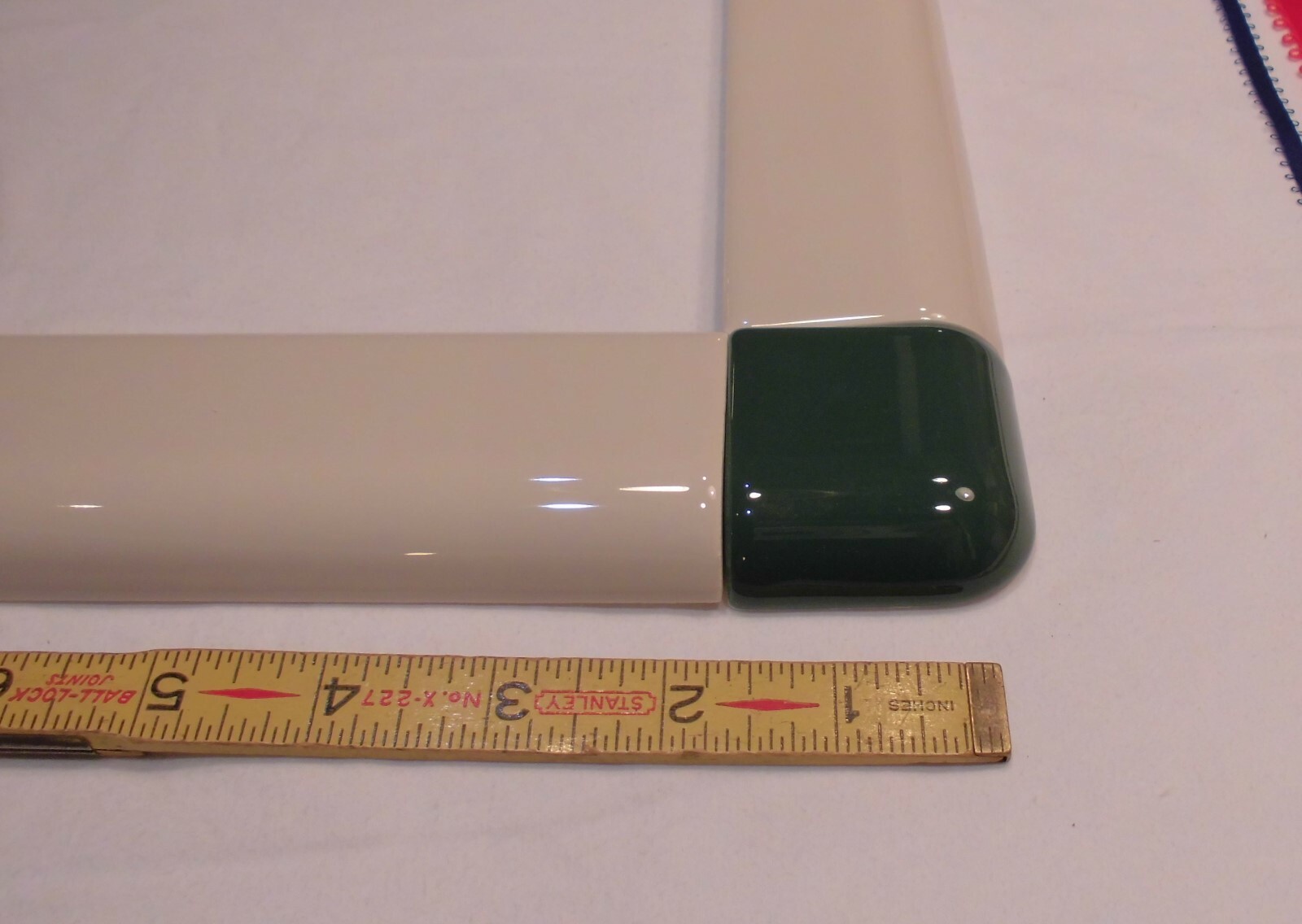 2 pcs. *Hunter Green* Radius Ceramic Bullnose…outside corner 2″ X 2″ Mudd NEW