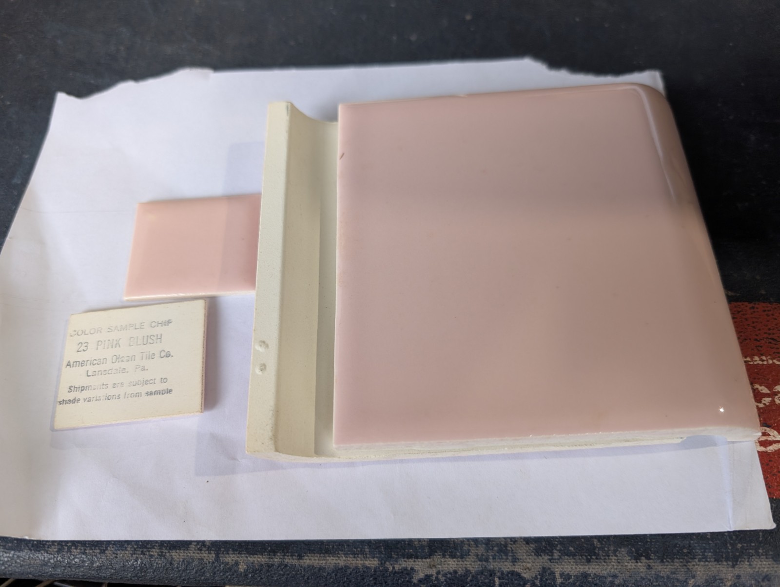 2 pcs 4 1/4″ Ceramic Tile #23 Pink Blush American Olean Mud Bullnose A4402