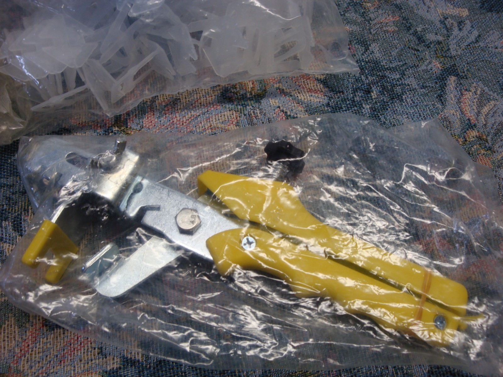 700 tile Leveling ciip 1.5mm 100 wedges mallet tile lever pliers