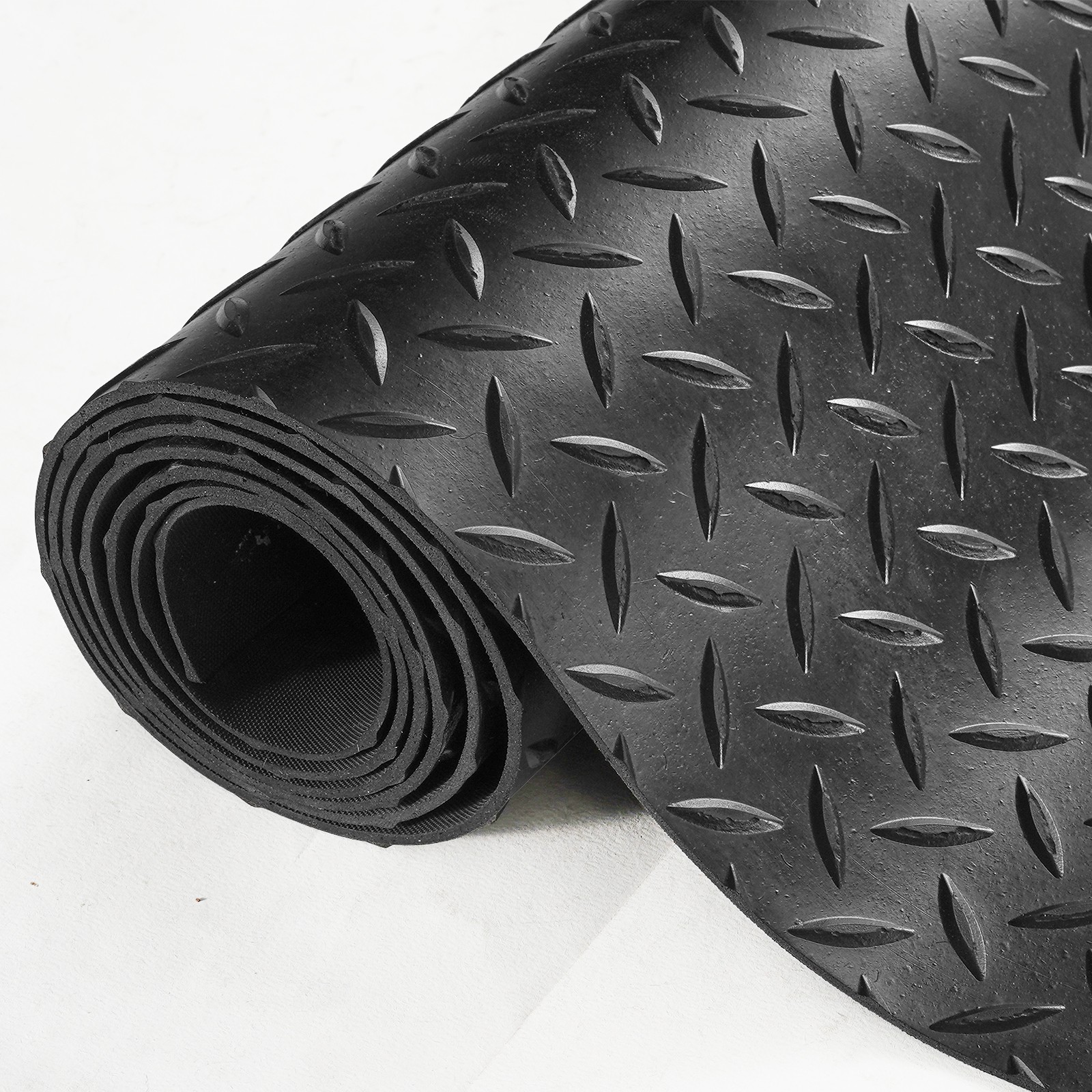 VEVOR 4 x 6 ft Garage Floor Mat Diamond Plate PVC Vinyl Flooring Rolls Non-Slip