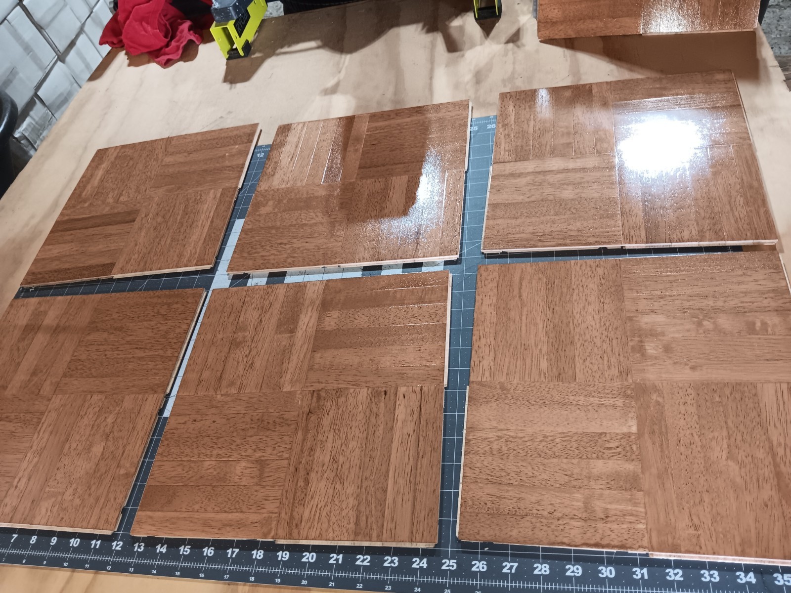 6-finger Parquet Solid Hevea Wood Floor Tiles 12 x 12 1/4″ Chestnut Color 6 SqFt
